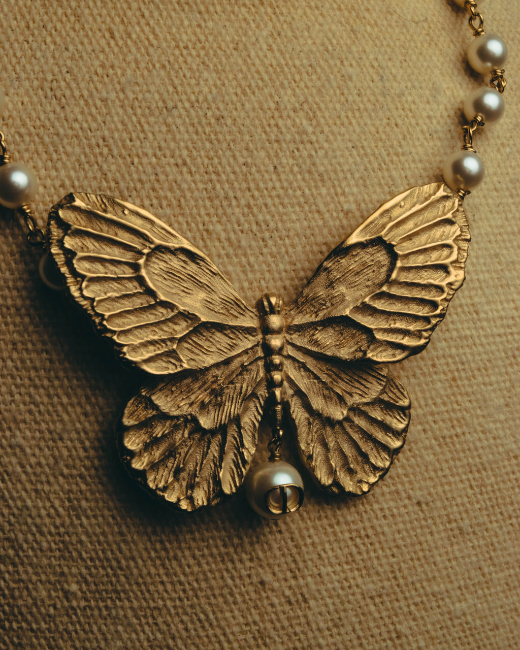 -SPECIAL- “Dior” 2023-24’s Sculpted butterfly pearl long necklace
