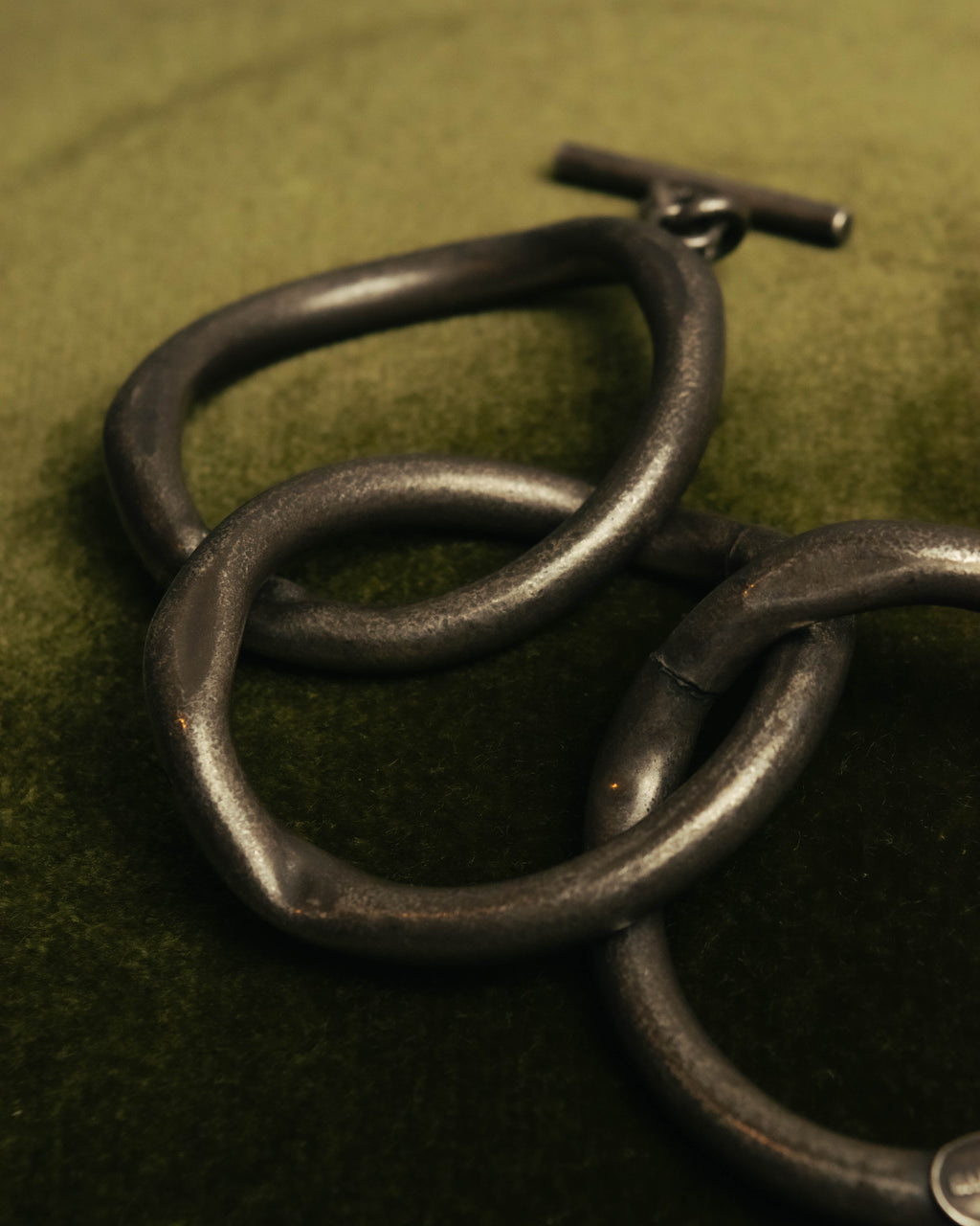 -SPECIAL- “Jean Paul Gaultier” 90’s-00’s sculptural gunmetal loop bracelet
