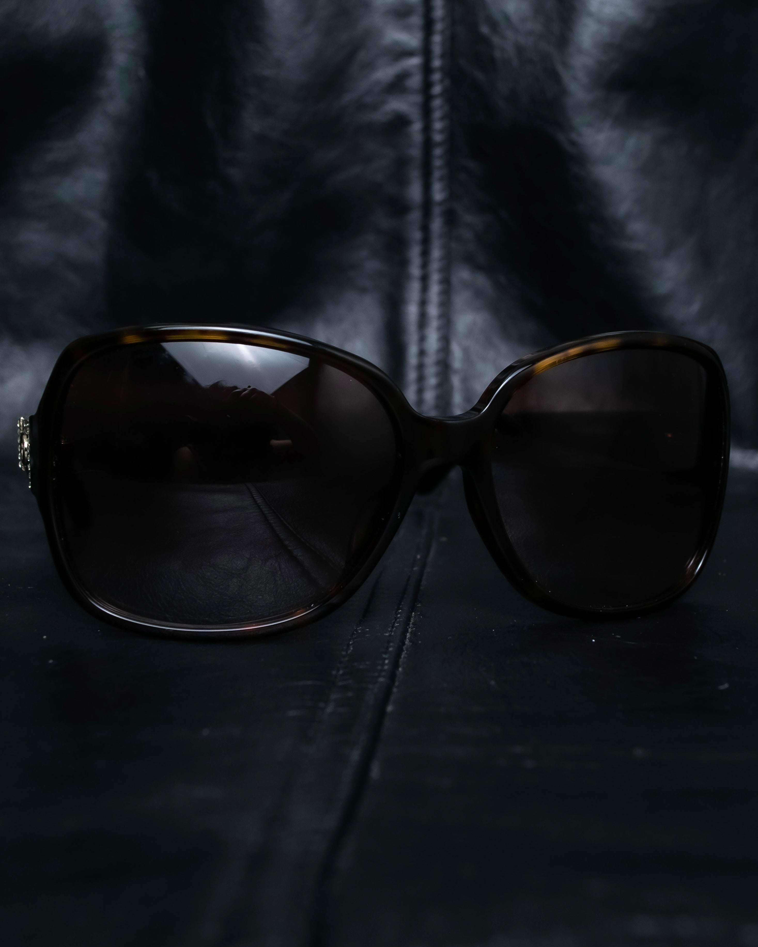 "GUCCI" Dark brown GG accent sunglasses