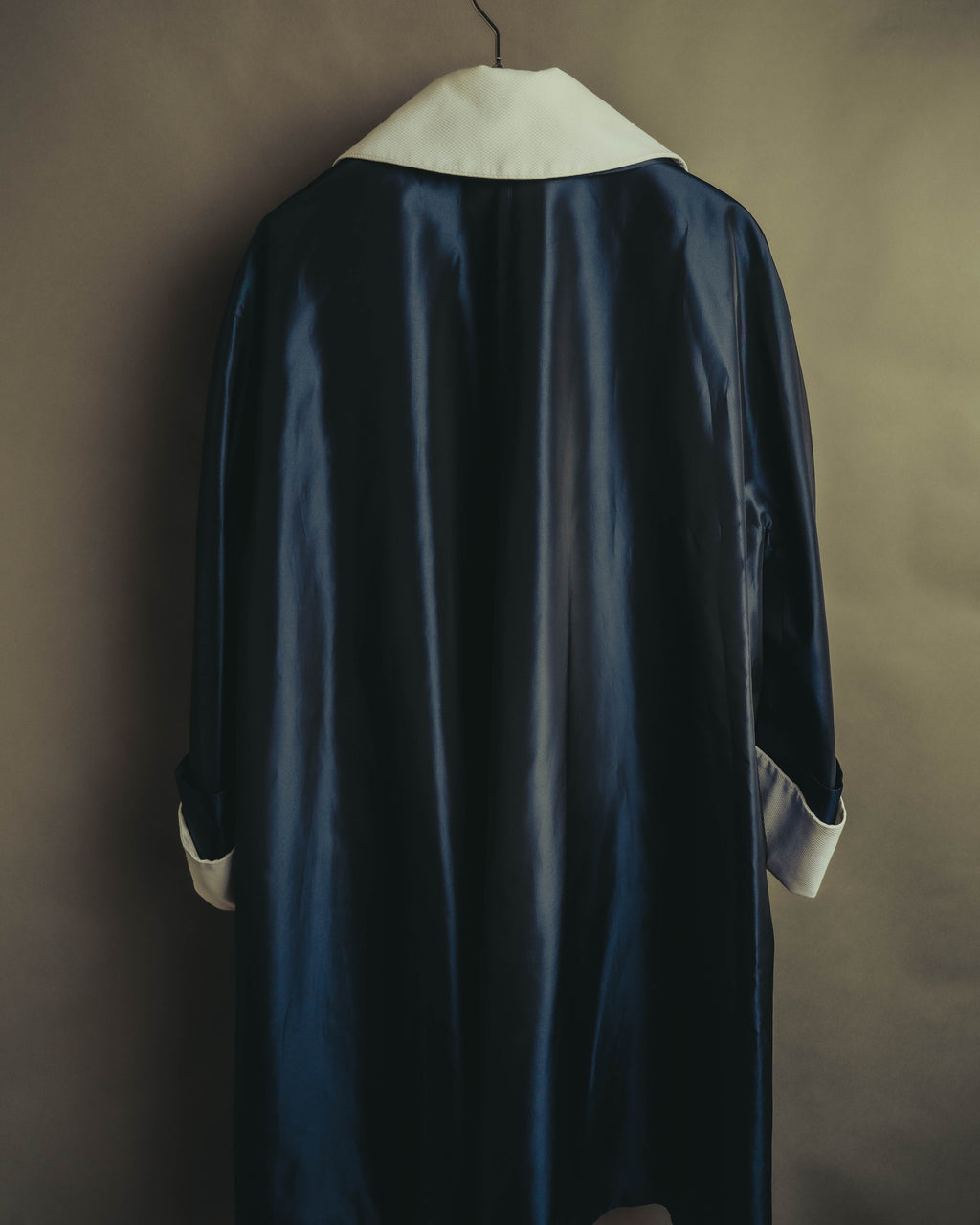 "CELINE" 70's-80's Dramatic contrast collar long coat