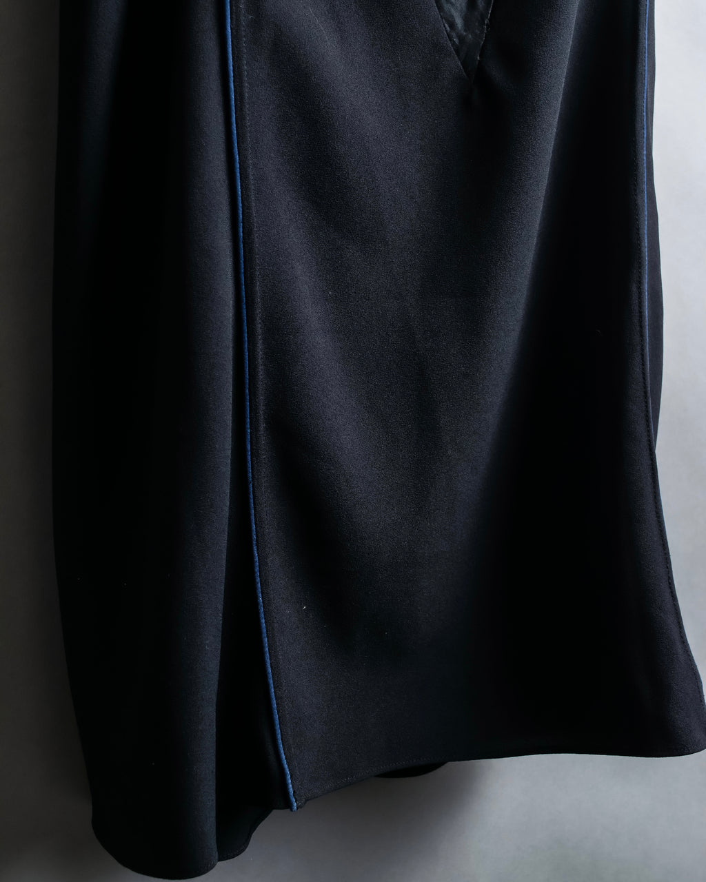 "BALENCIAGA" Piping material switching camisole