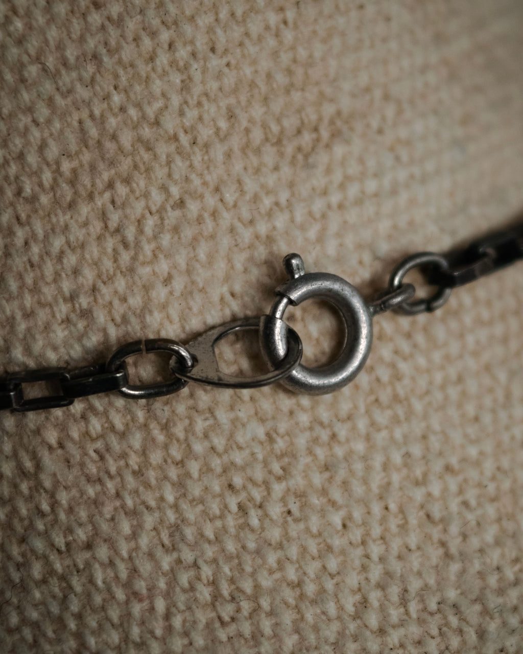 “GUCCI“ 2000’s openwork sphere pendant necklace