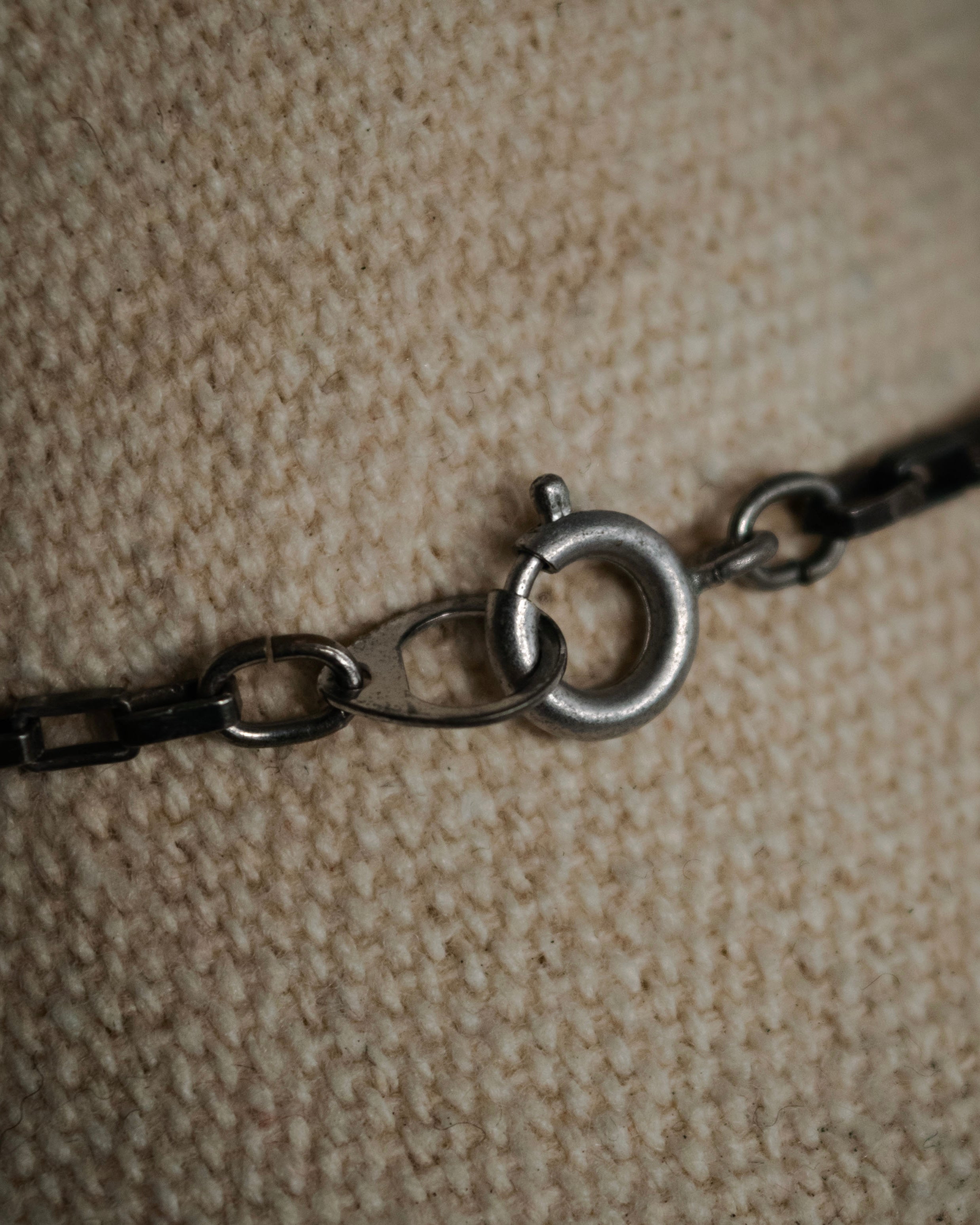 “GUCCI“ 2000’s openwork sphere pendant necklace