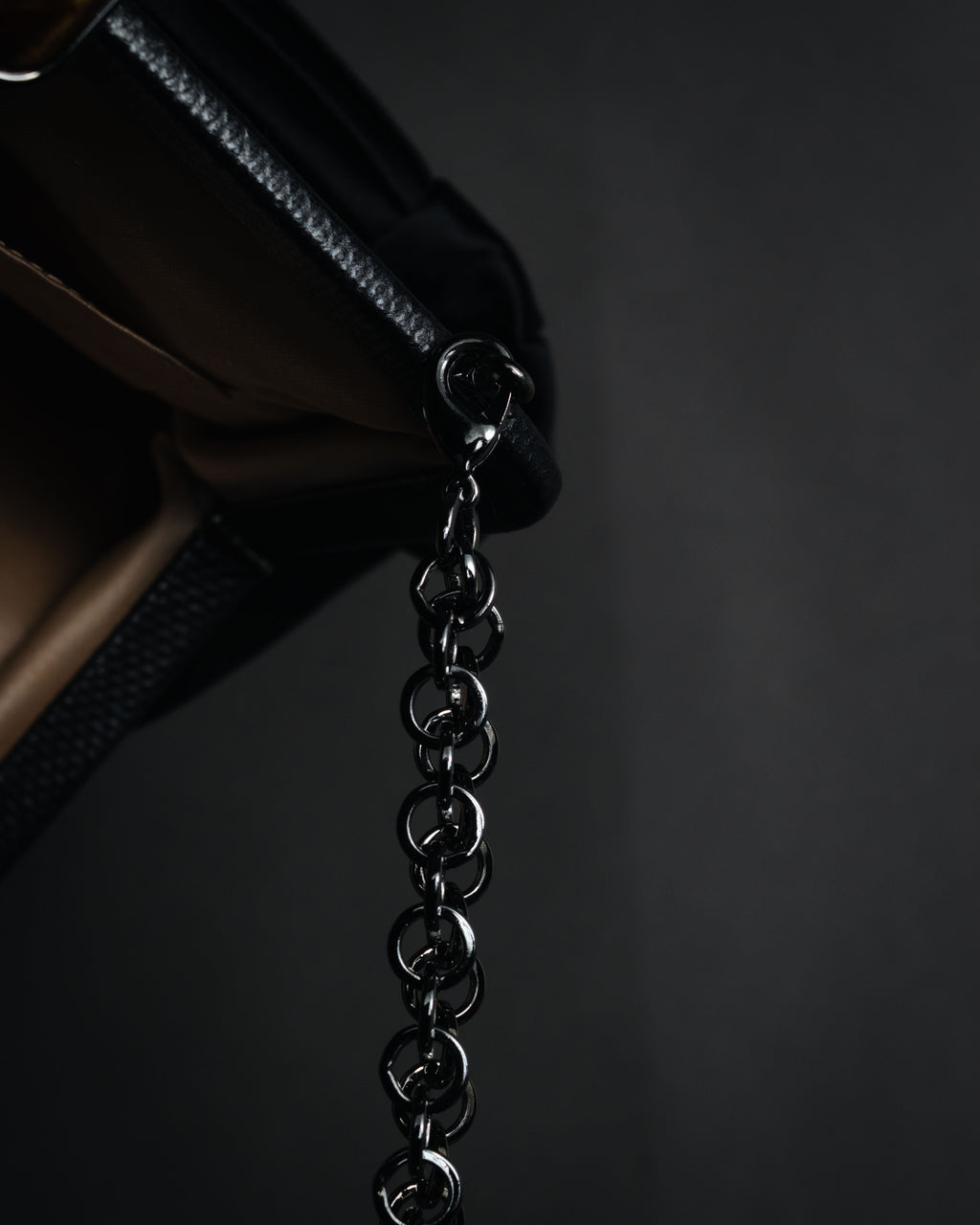 "Salvatore Ferragamo" 00’s-10’s tiger’s eye satin pleated chain bag