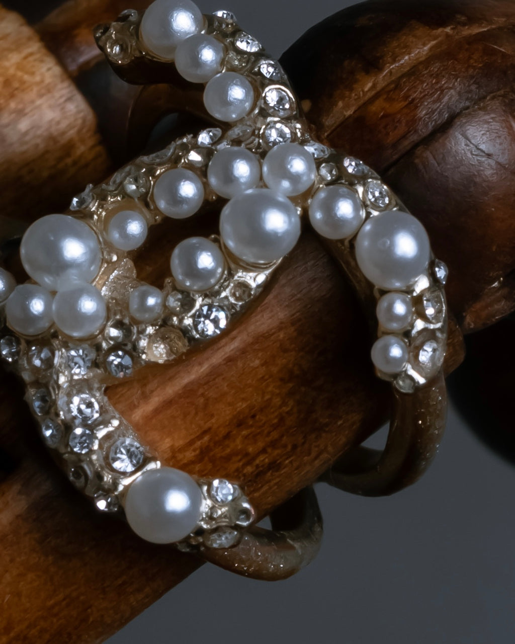 "CHANEL" Coco mark motif pearl strass design ring