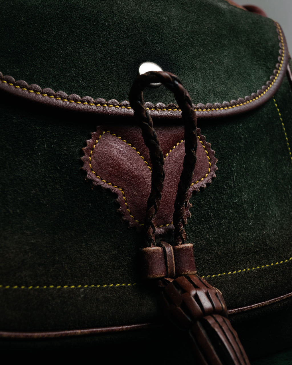 –SPECIAL– “LOEWE” 70’s-80’s Caza Cordobán embossed shoulder bag