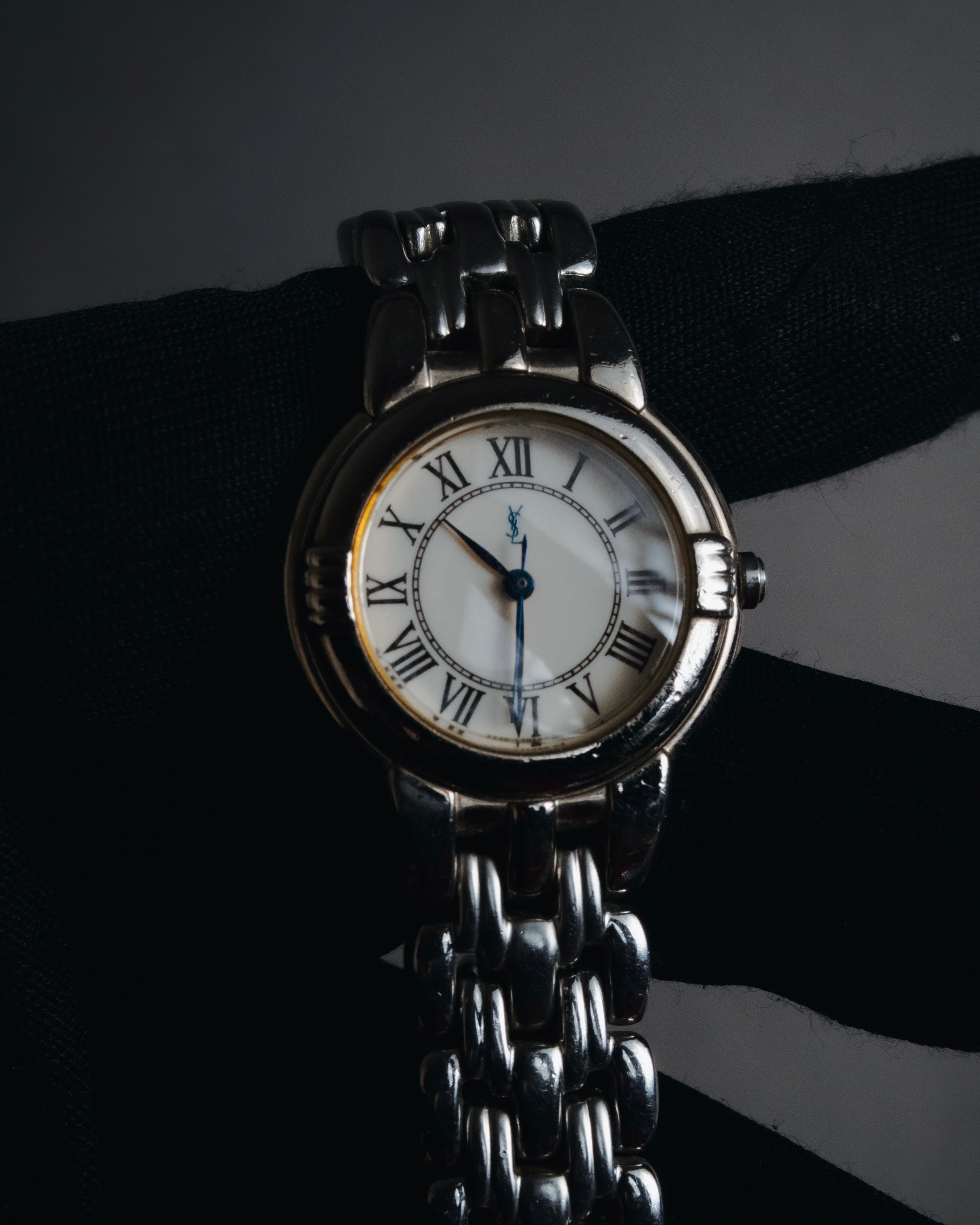 "Yves Saint Laurent" 90’s classically proportioned bracelet dress watch
