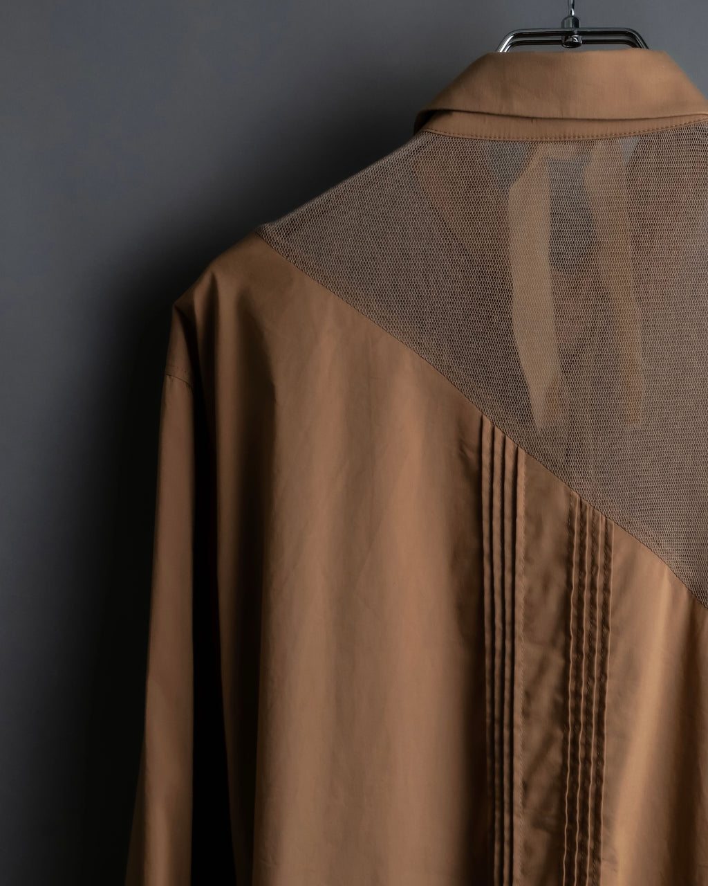 "N21 NUMEROVENTUNO" Switching design concealed shirt