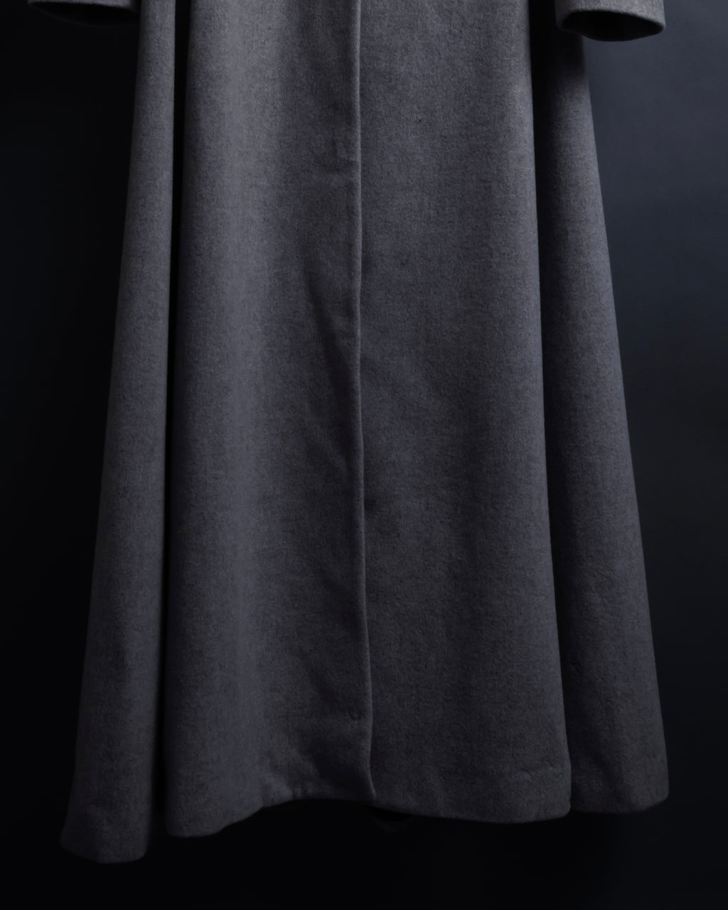 -SPECIAL- "JEAN PAUL GAULTIER"
90's-00's Waist shape A-line silhouette ecryu color super long coat