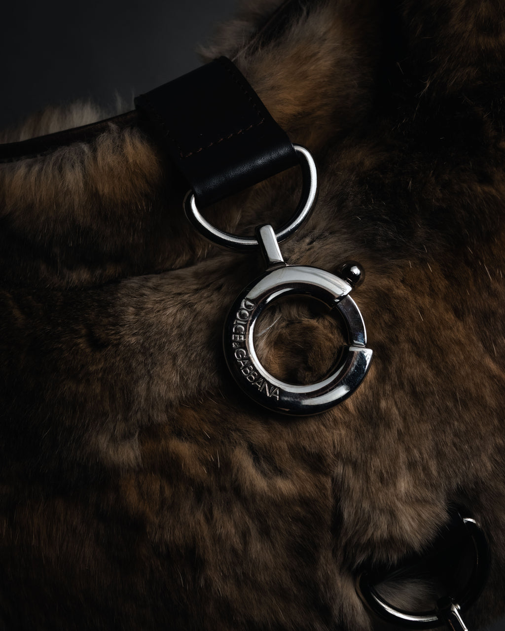 "DOLCE&GABBANA" 00’s-10’s Fur shoulder bag with logo hardware