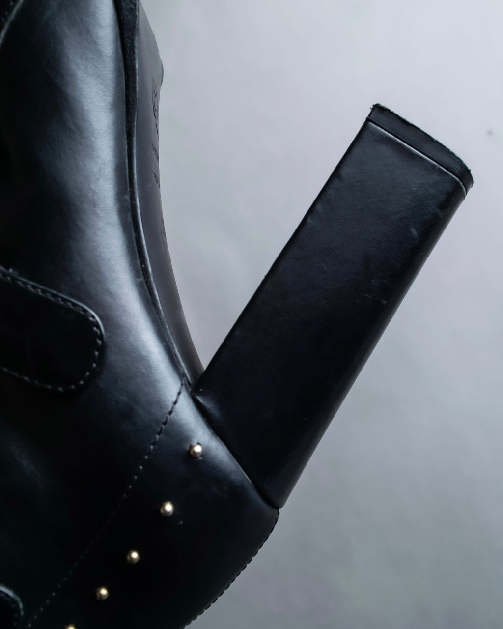 "MCQ Alexander McQueen" Studded design belted heel boots