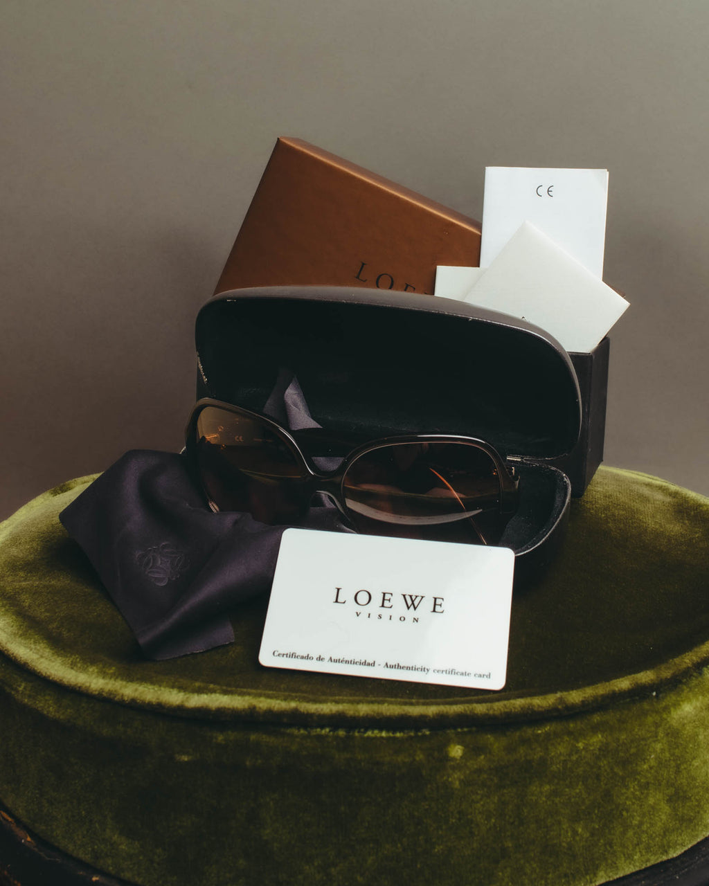 "LOEWE" 00's-10's Oversized butterfly sunglasses