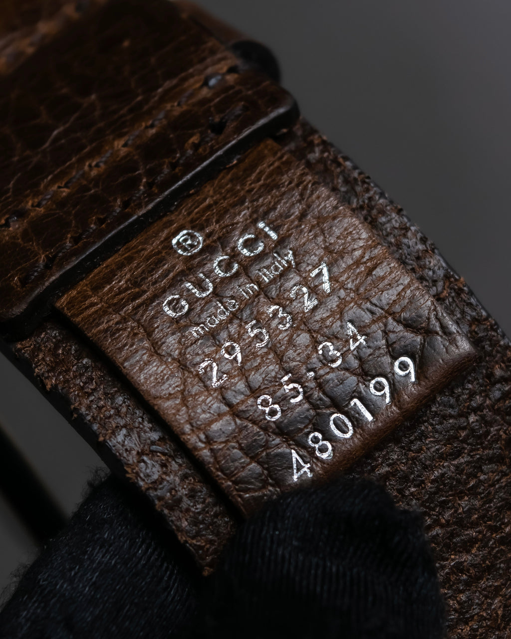 "GUCCI" Large buckle grained leather belt