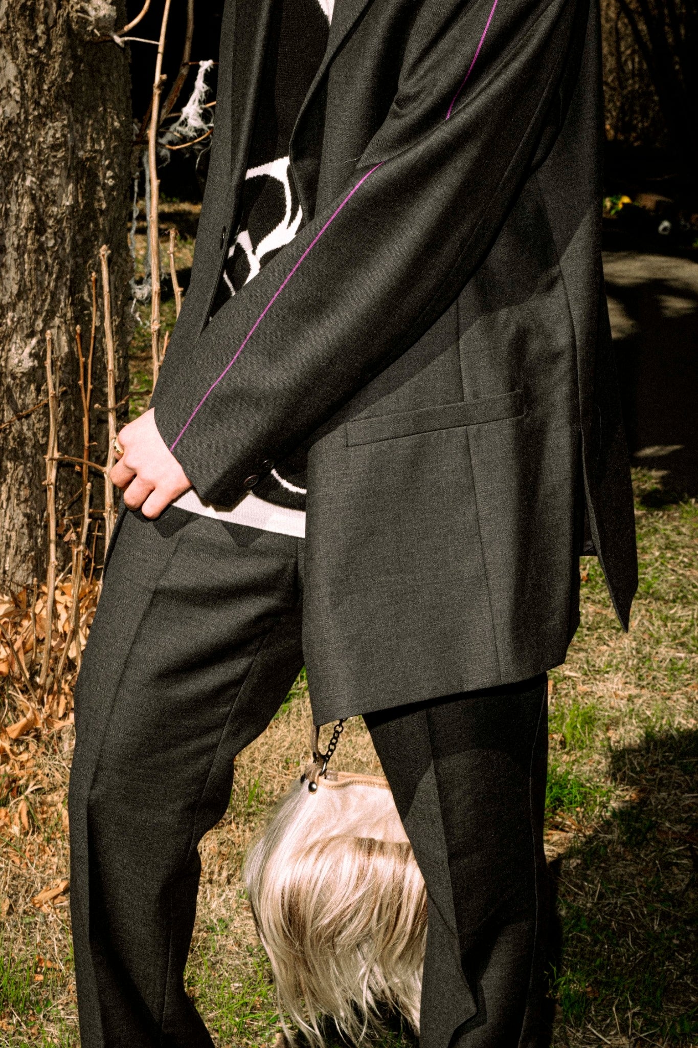 "GIANNI VERSACE" Arm line design peak lapel setup