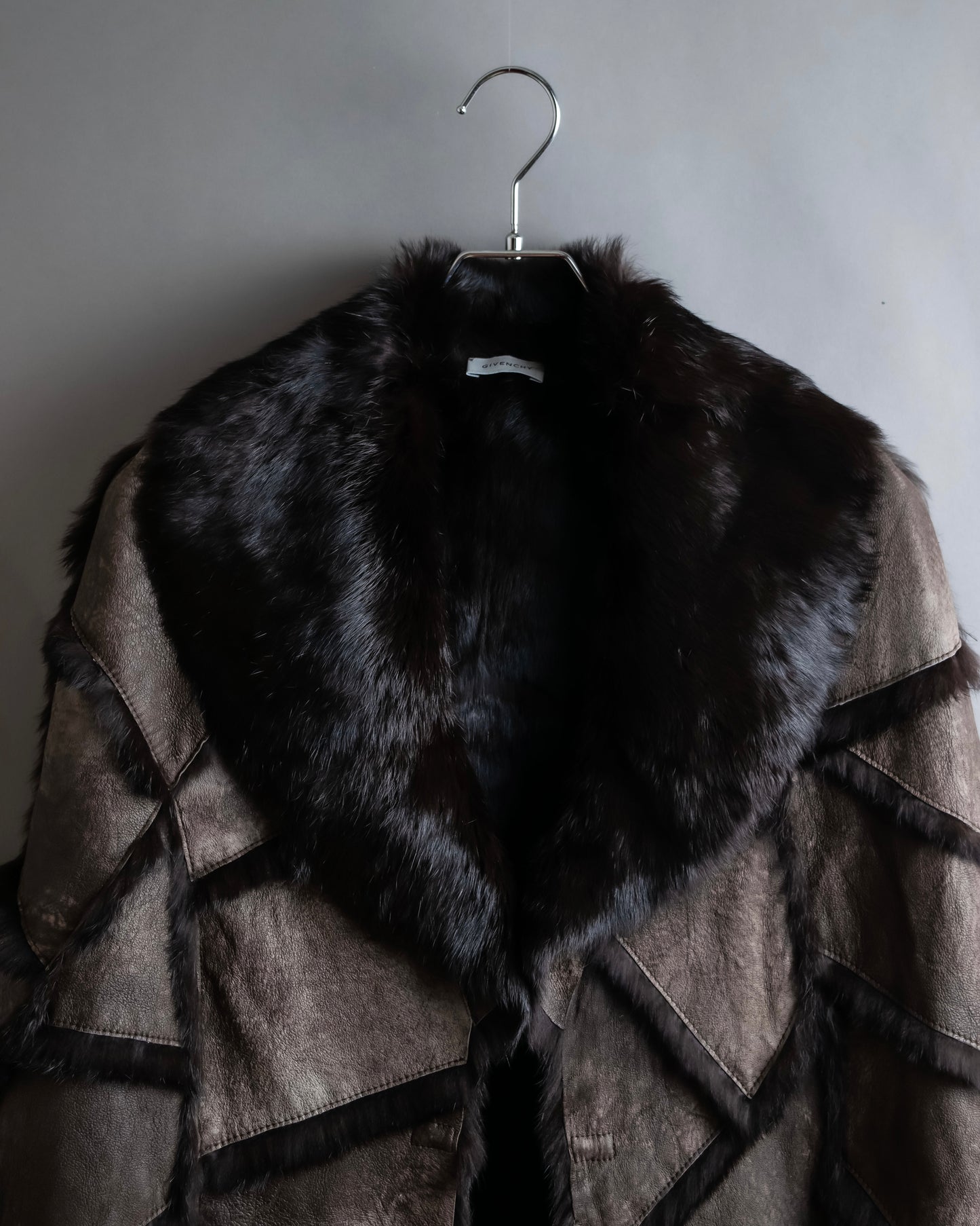 "GIVENCHY" Fur & leather used reversible short shawl collar jacket