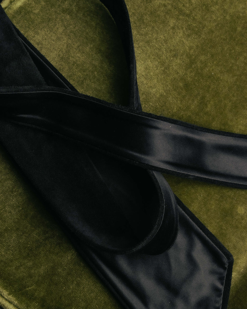 -SPECIAL- “HERMÈS” 2008-18 Suede cutwork leather tie