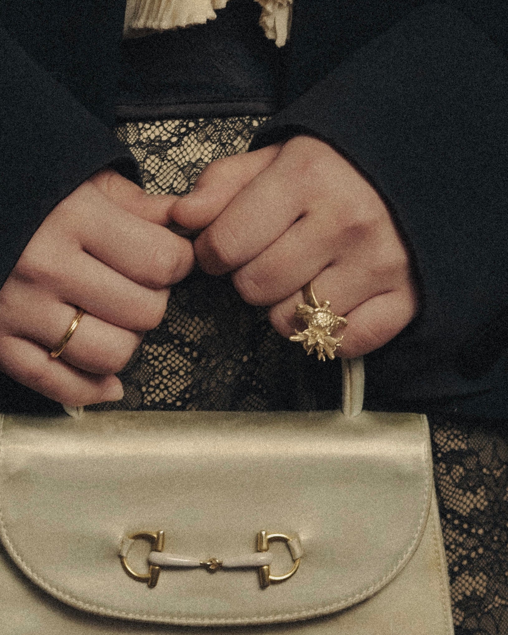 “DIOR” 2010’s sculptural turtle floral motif ring