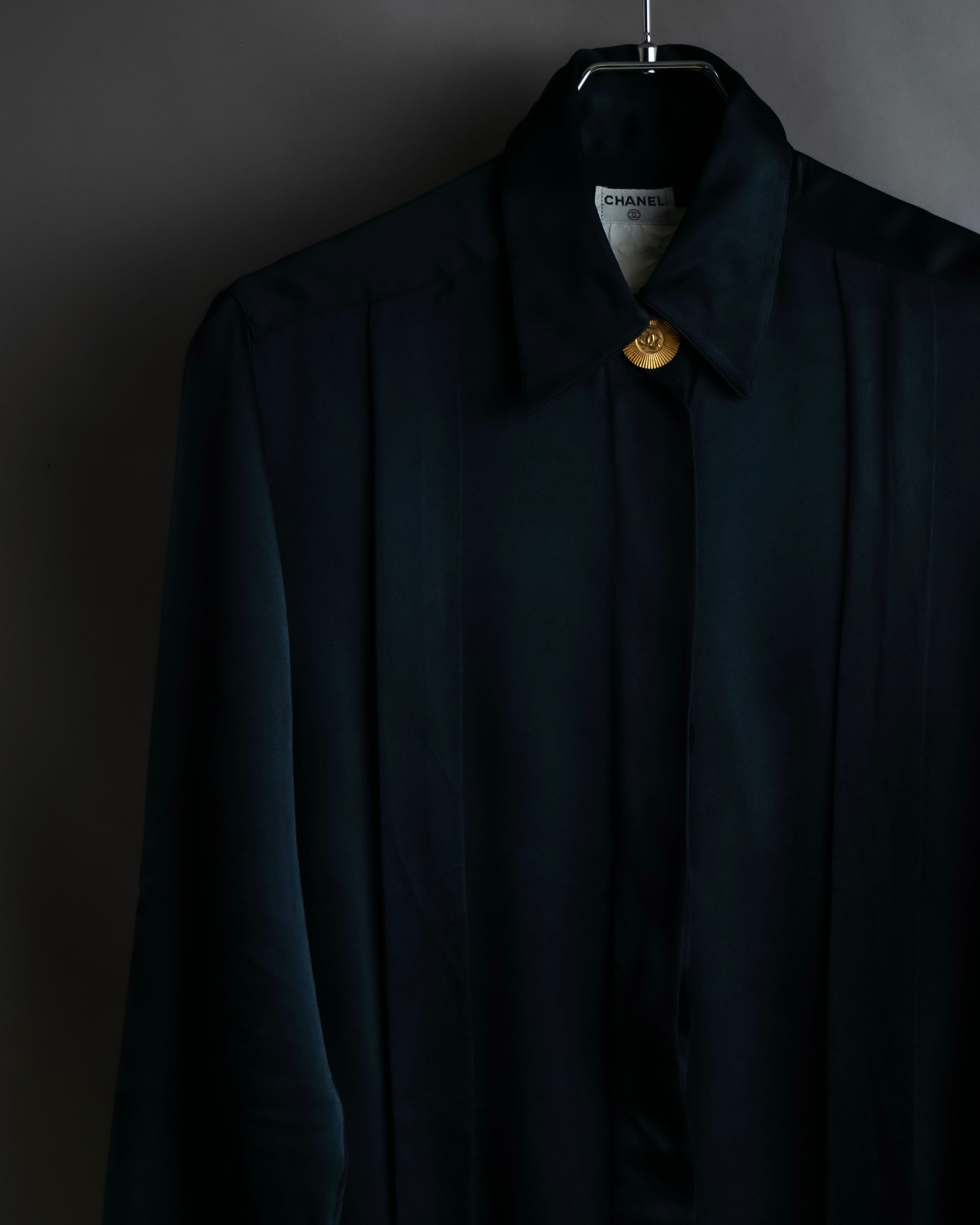 "CHANEL" Coco mark button design black glossy shirt