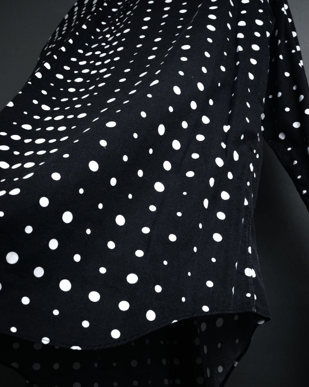 “COMME des GARÇONS” 2010SS Graphic polka dot cotton shirt