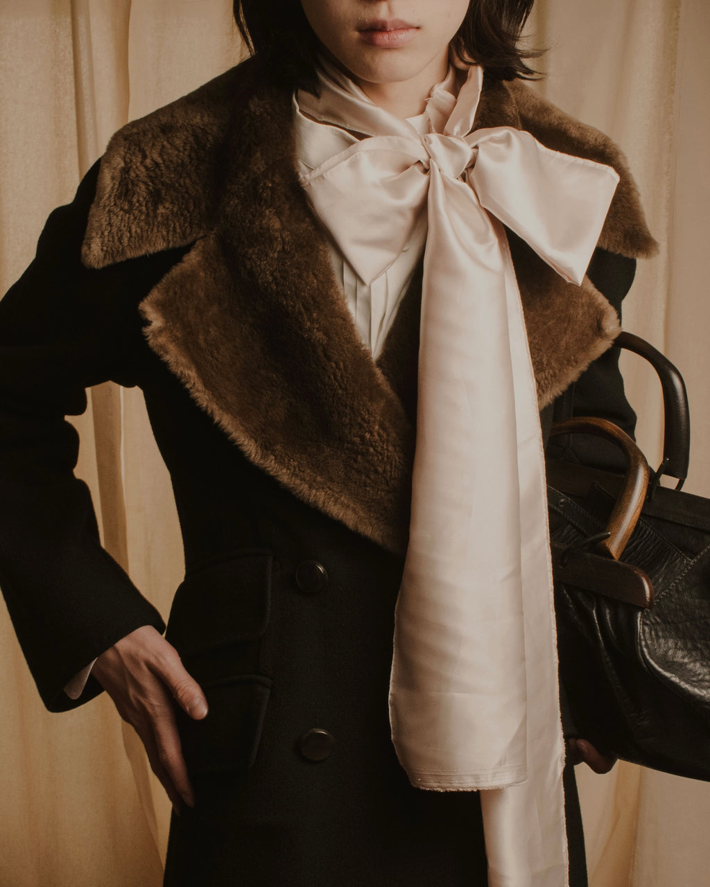 -SPECIAL- "Max Mara"
90’s Detachable fur collar virgin wool long coat