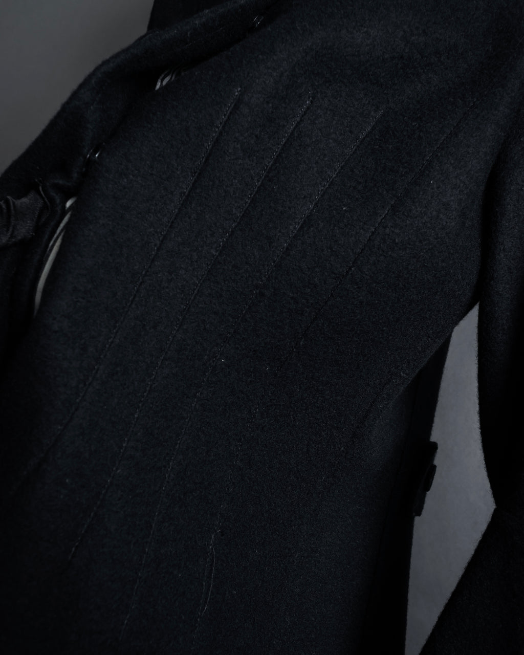 "Marc Jacobs" A soft flowing flared silhouette long coat