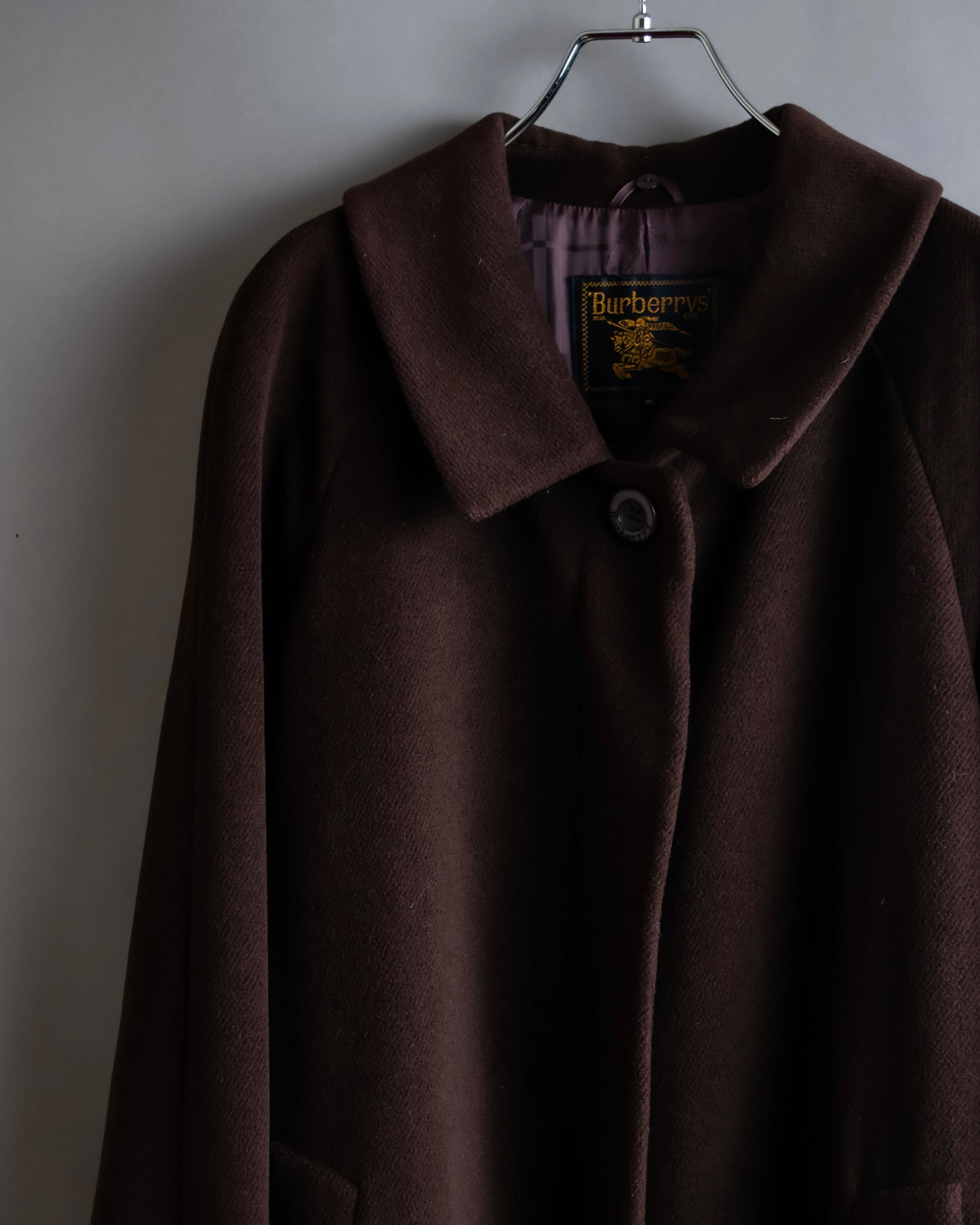 "BURBERRYS" Fly front deep brown soutien collar super long coat