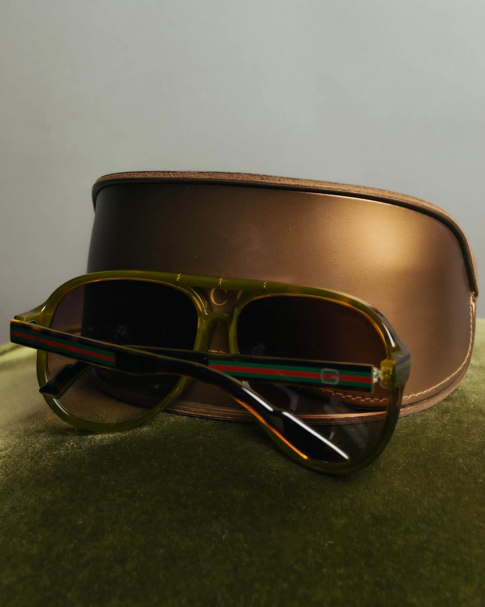 "GUCCI" 00's-10's Iconic aviator sunglasses