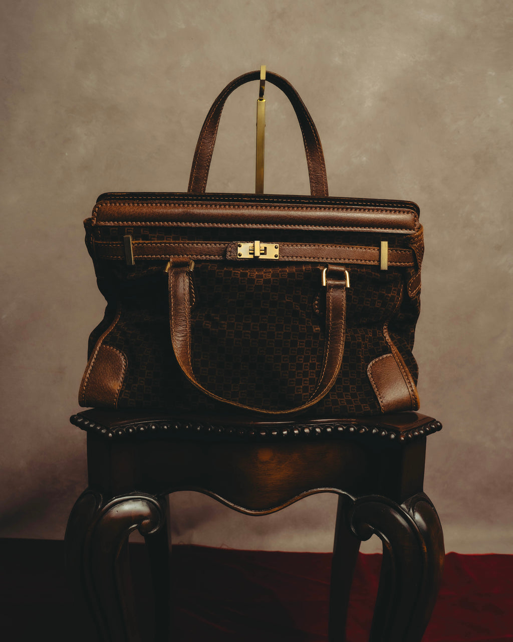 -SPECIAL- "GUCCI" 70's Micro GG suede turn-lock handbag