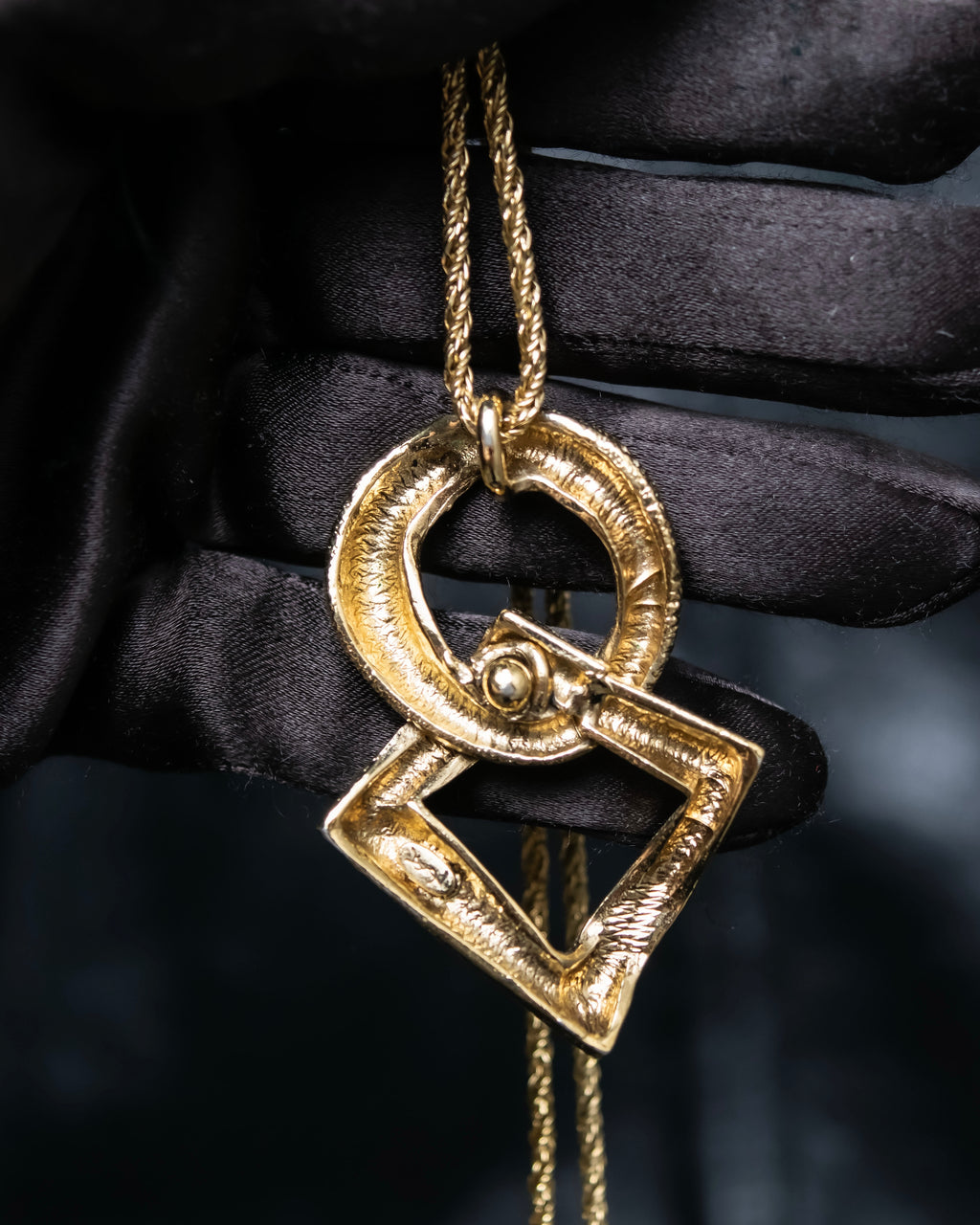 “Yves Saint Laurent” antique processed gold chain necklace