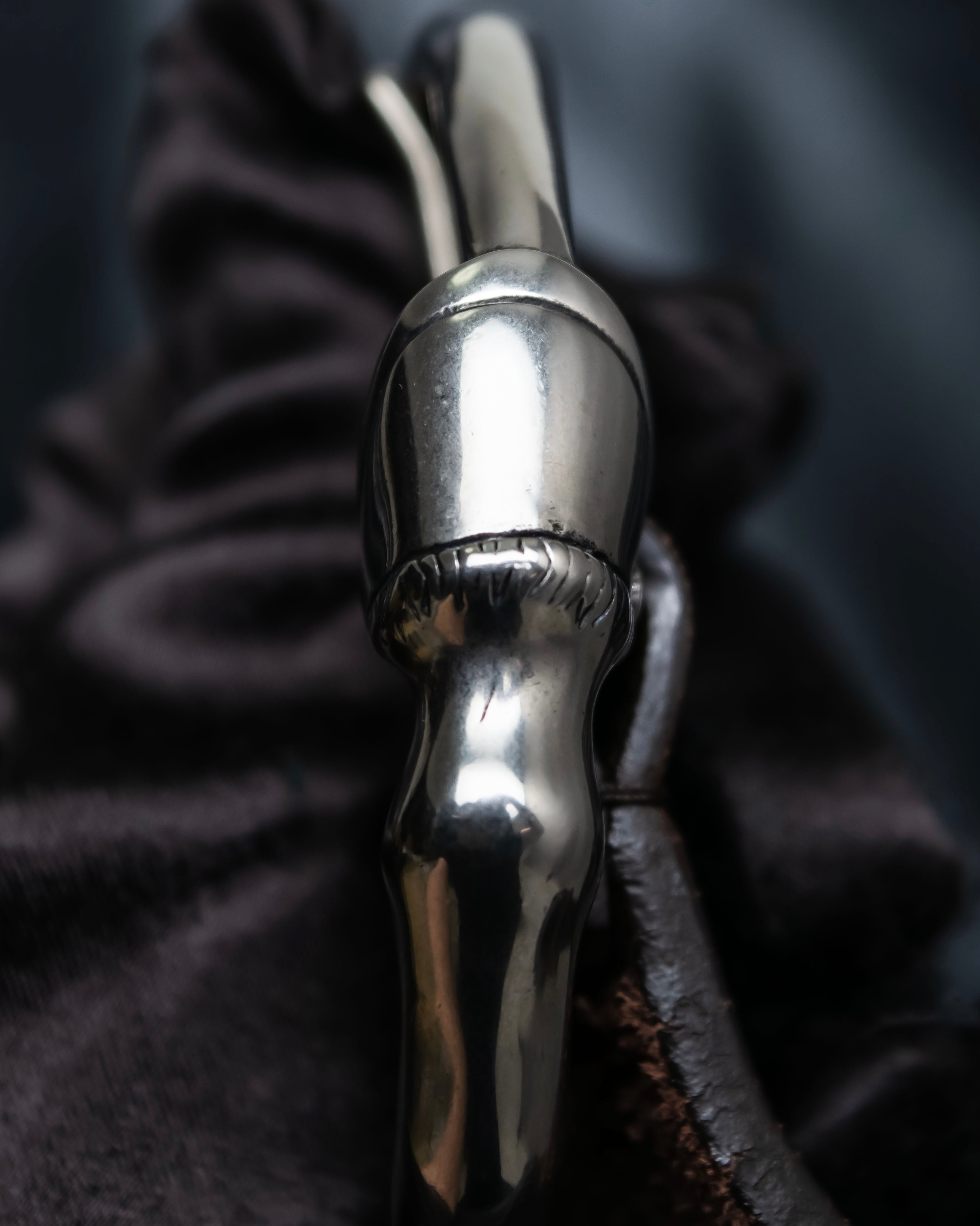 "GUCCI" Horse's foot motif antique style ring belt