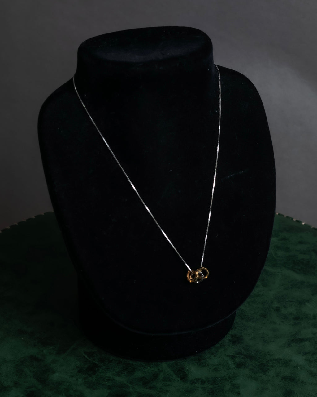 "GUCCI" Link to Love collection silver necklace