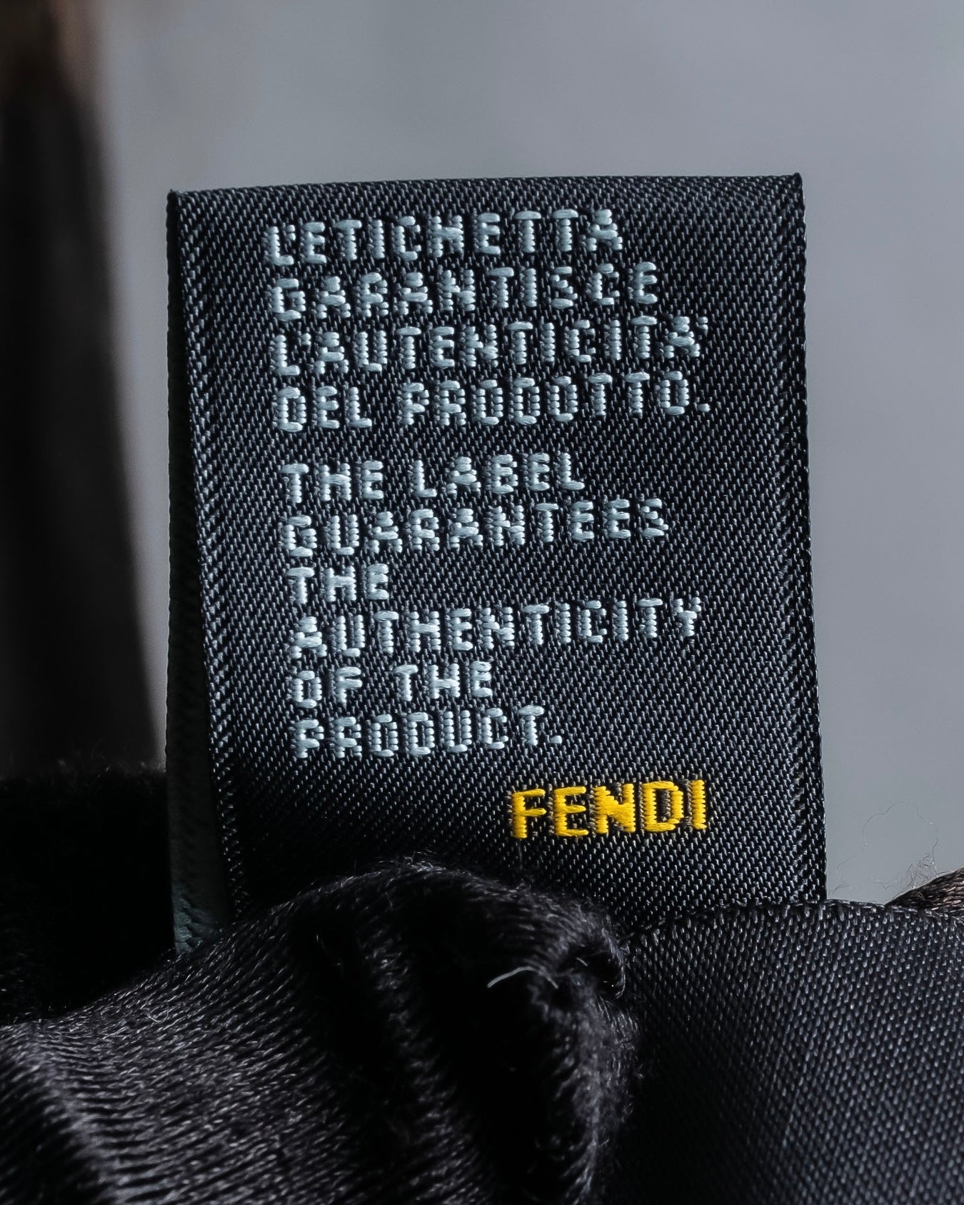 "FENDI" Two-tone striped fur docking stole