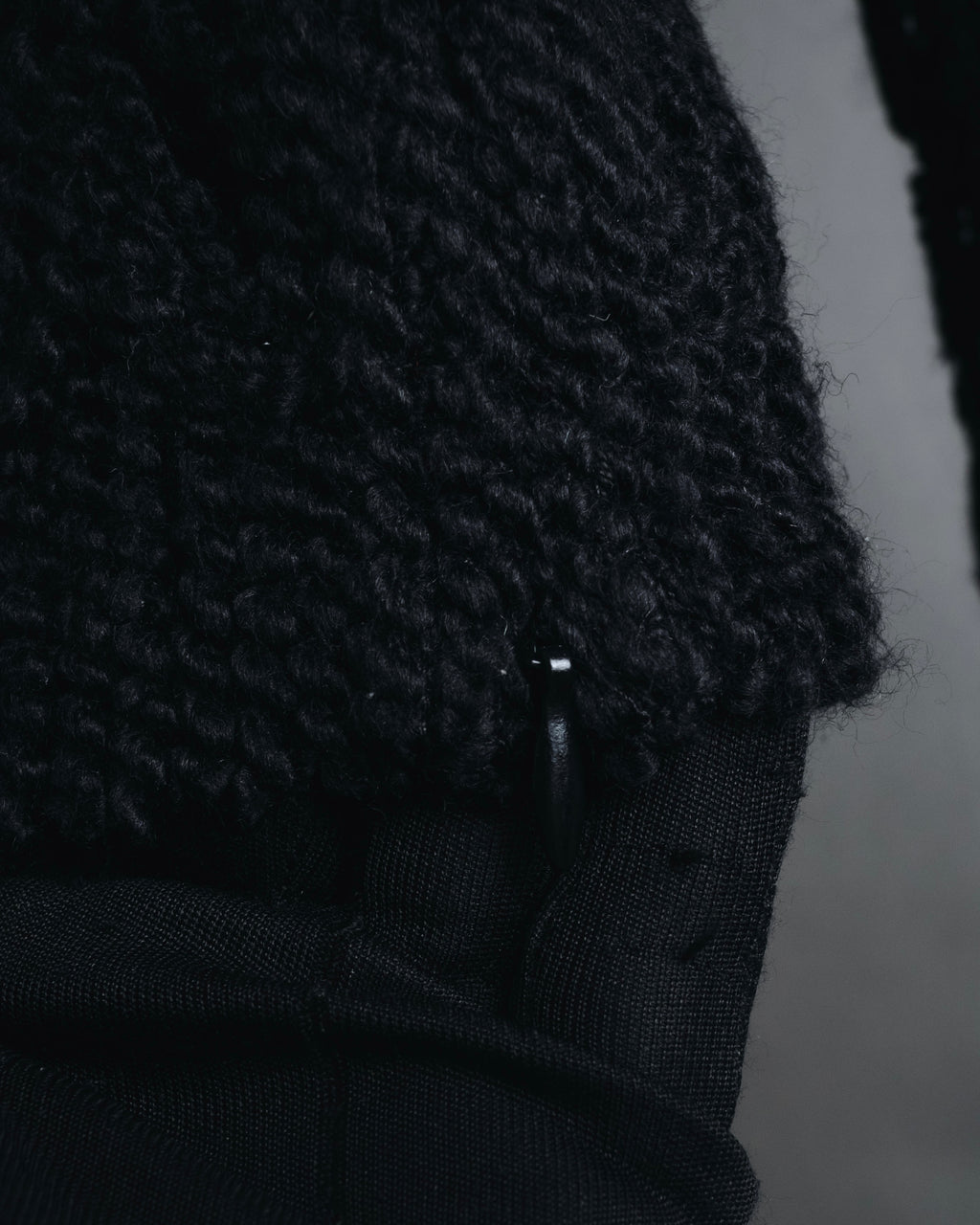 "Christian Dior" 2019SS intricate crochet lace mock neck top