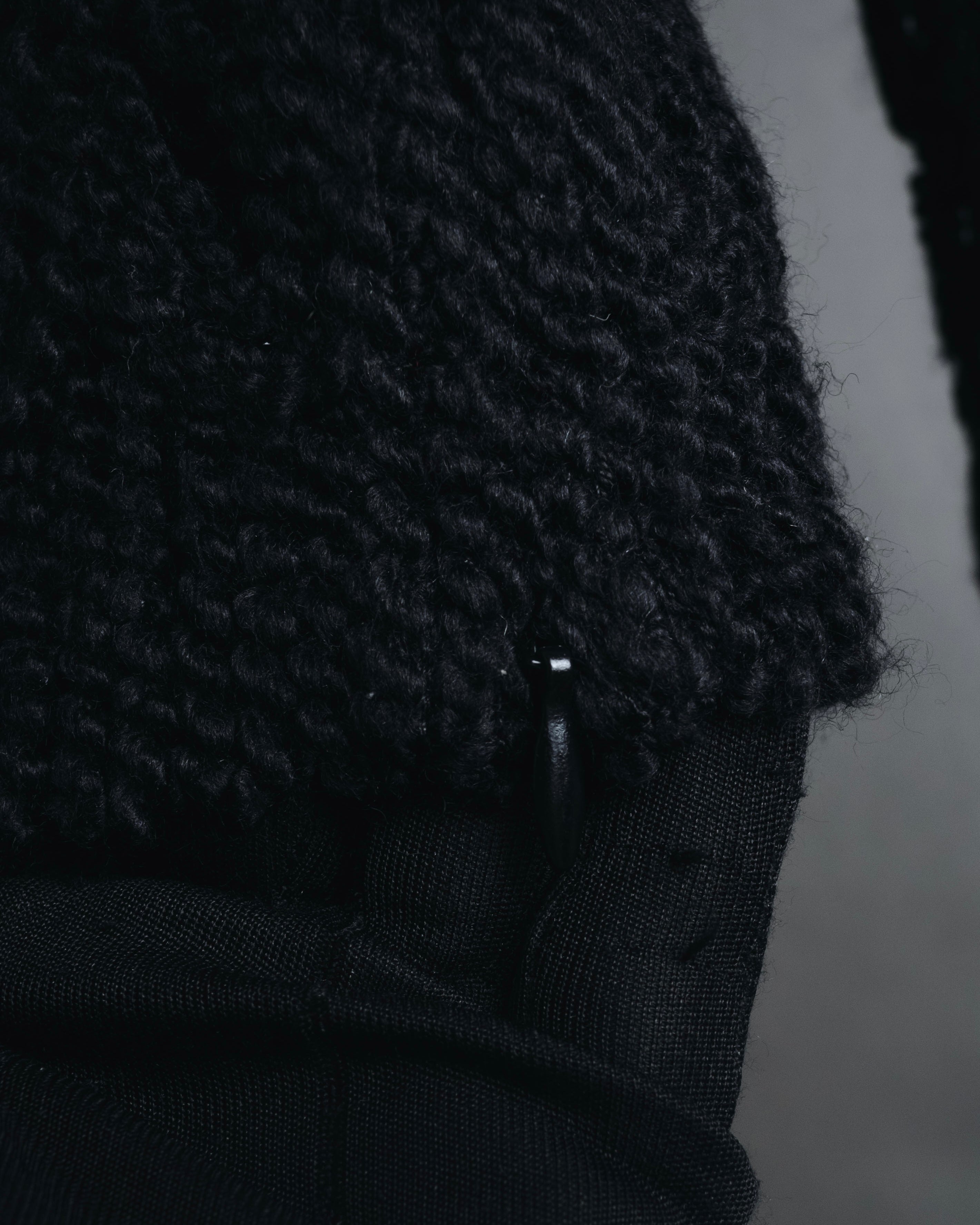 "Christian Dior" 2019SS intricate crochet lace mock neck top