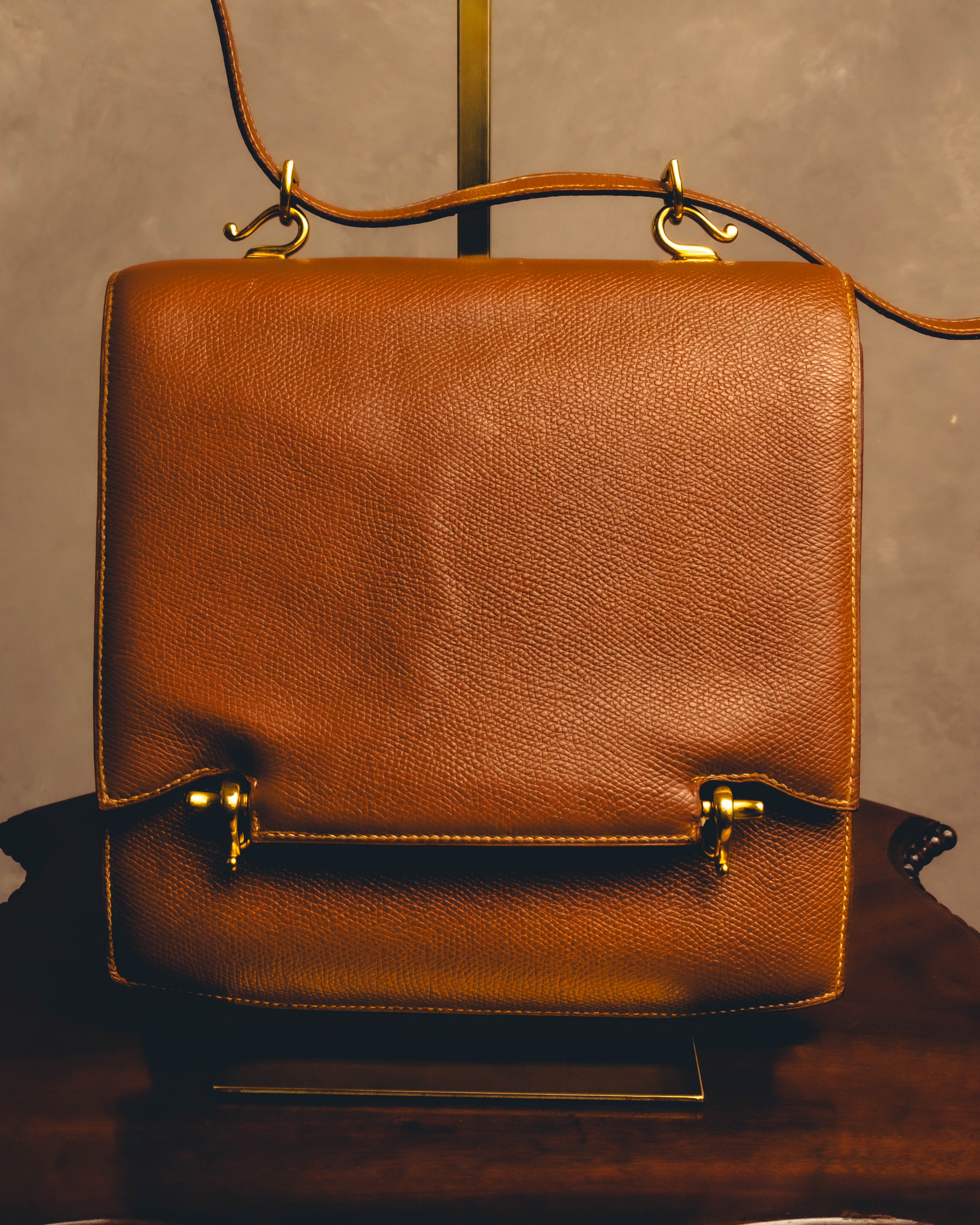 -SPECIAL- "Hermès" 80's Structured leather shoulder bag