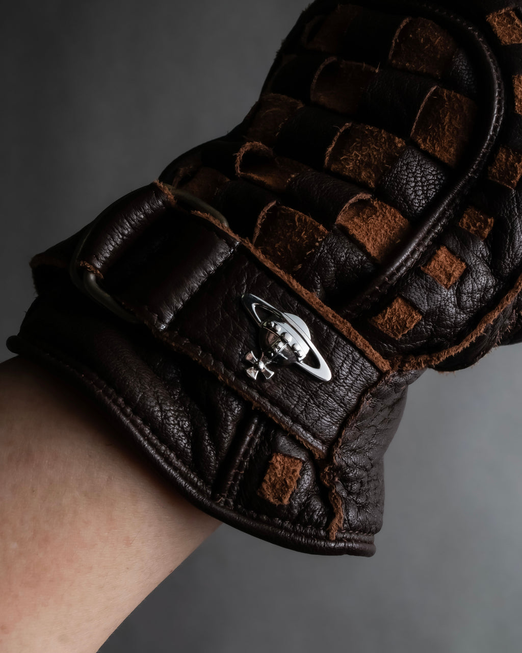 "Vivienne Westwood" Orb design checker panel pattern leather gloves