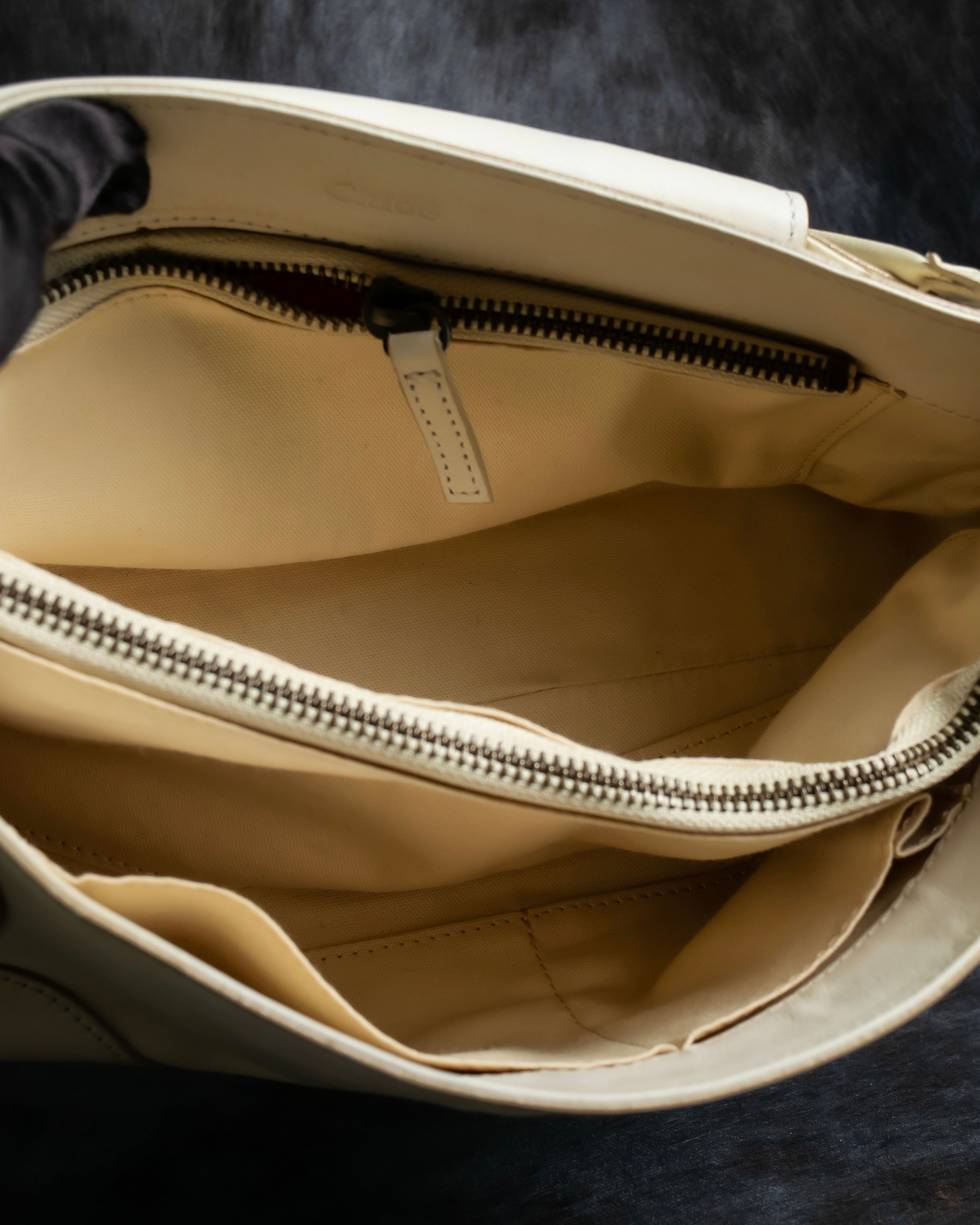 "Chloe" Gold parts design horizontal leather bag