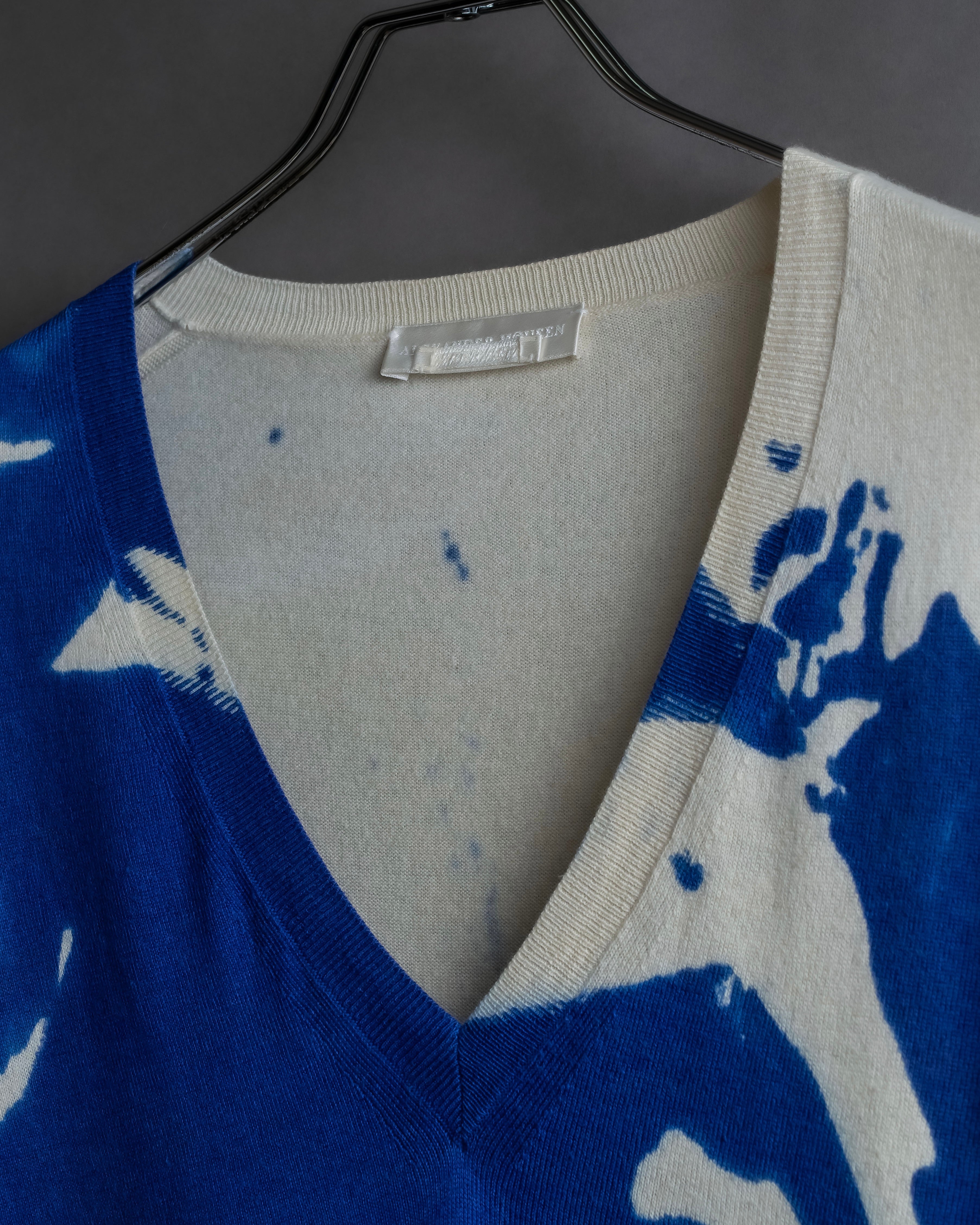 "Alexander McQueen" Painted oversized V-neck knit