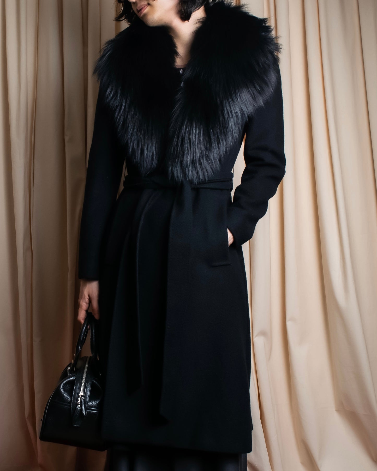 "DIANE VON FURSTENBERG" Fur docking design belted long coat