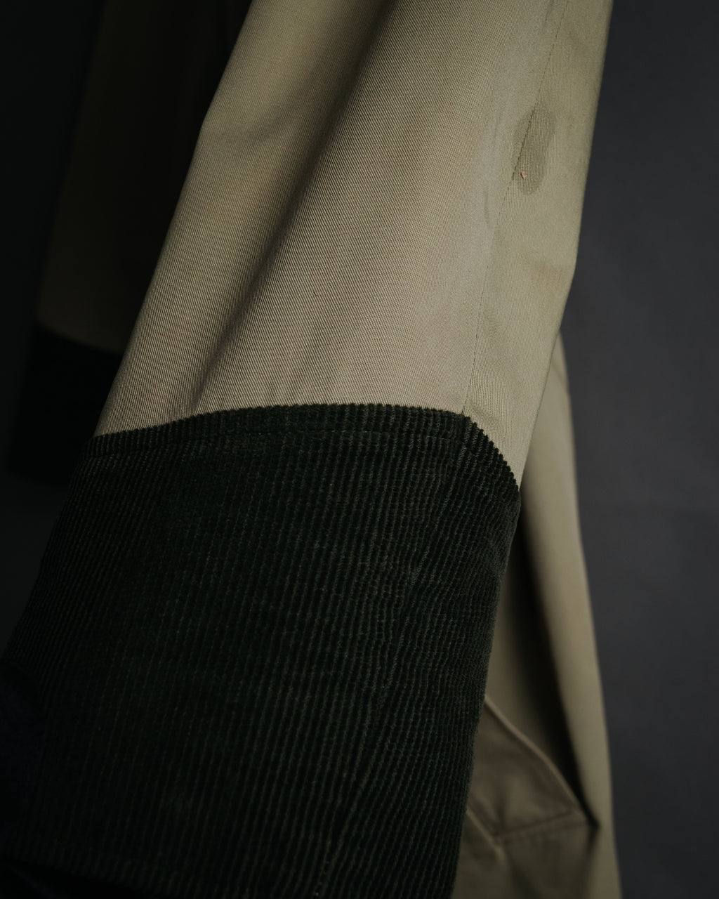 “Yves Saint Laurent” 80’s-90’s Corduroy collar belted trench coat