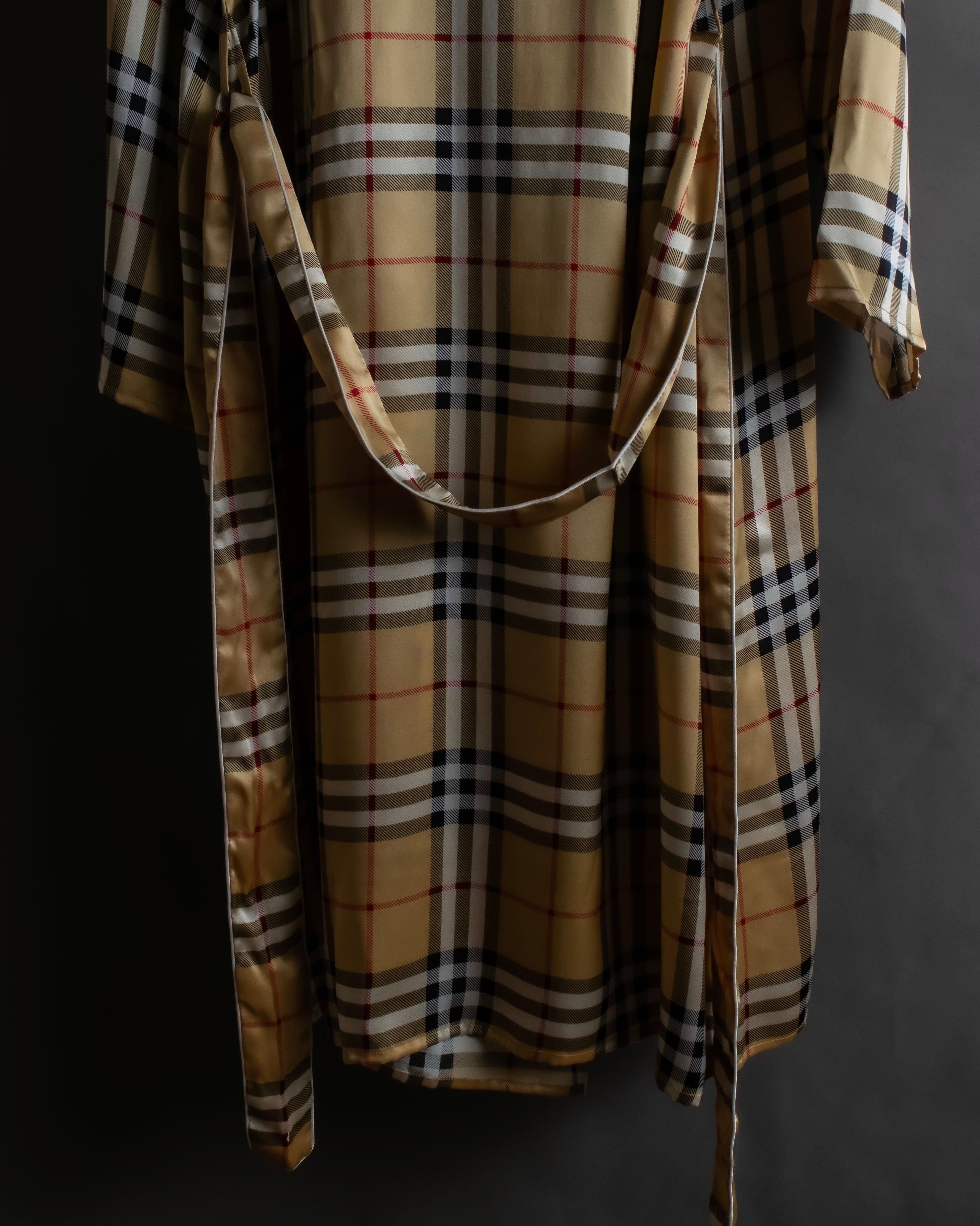 "BURBERRYS" Nova check maxi length silk gown coat