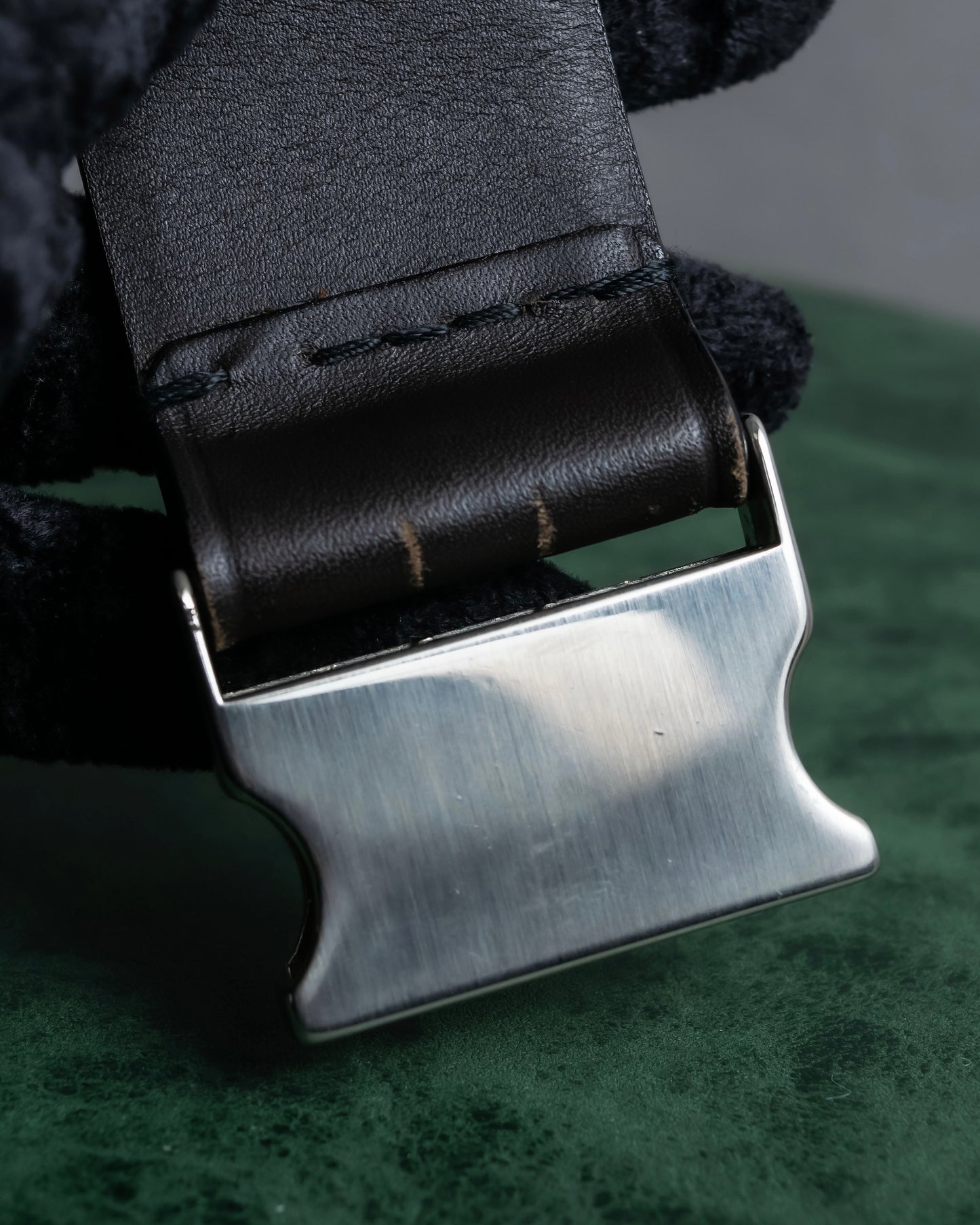 "PRADA" Beautiful smooth leather GI buckle belt