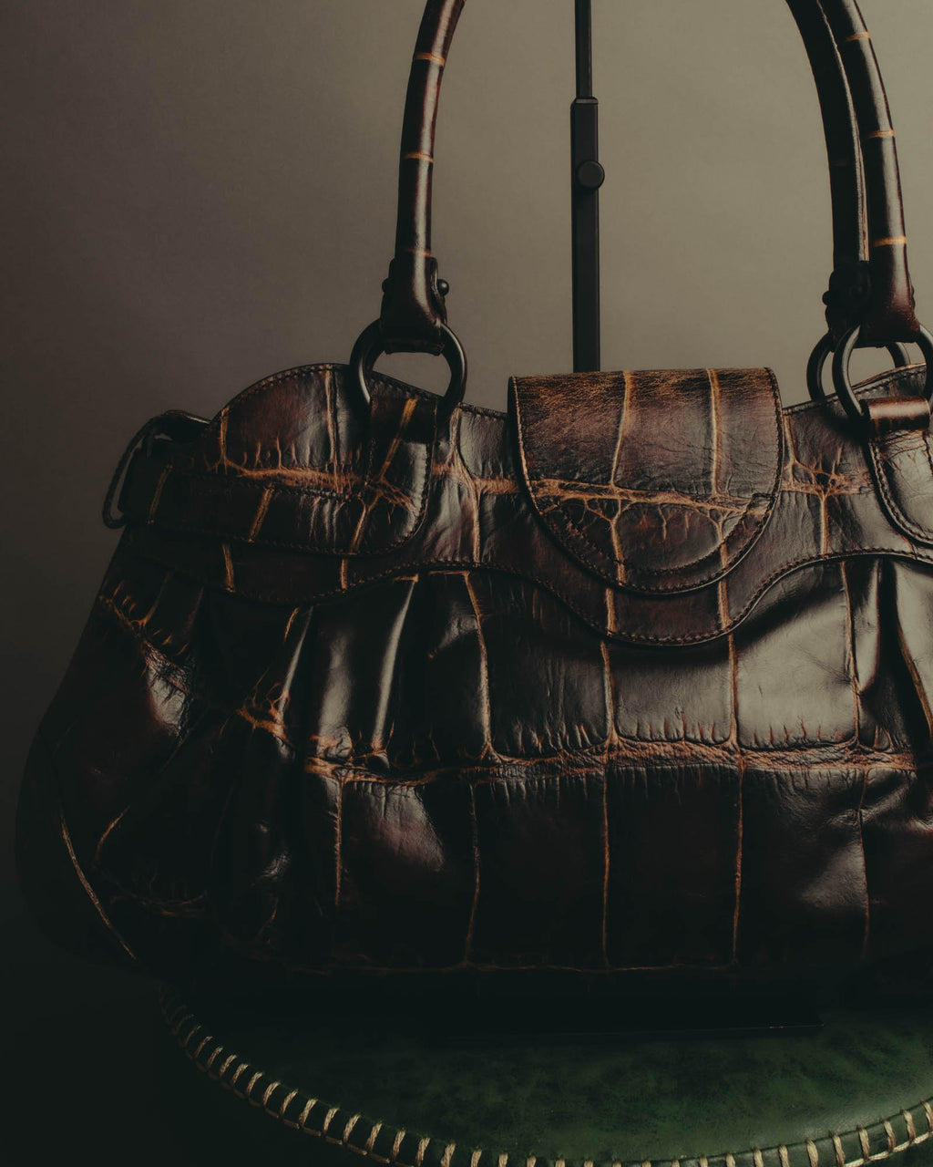 "Salvatore Ferragamo" 00's-10's Glossy crocodile embossed leather handbag