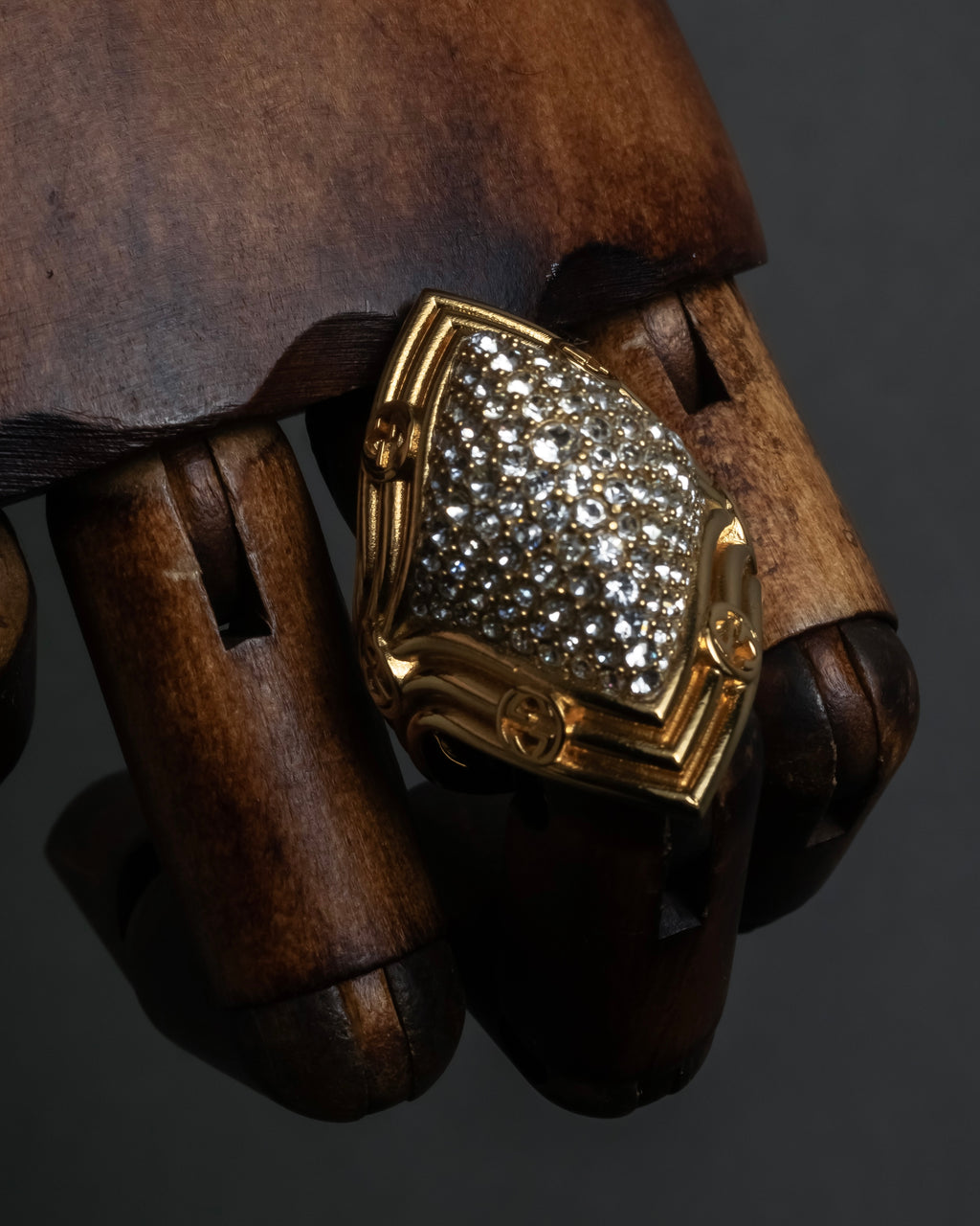 "GUCCI" Interlocking G rhinestone design dome-shaped ring
