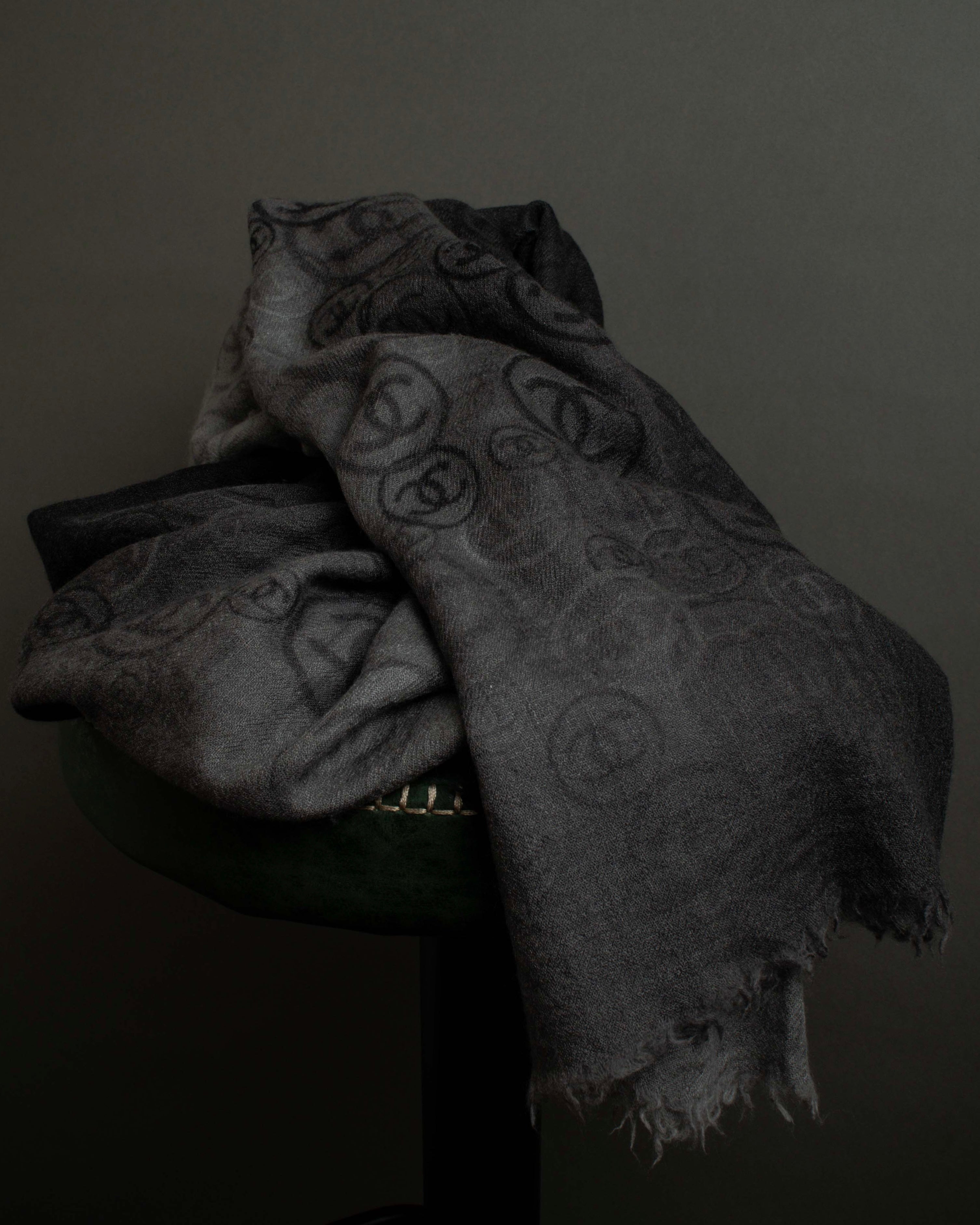 "CHANEL" Logo engraved design cashmere super large stole