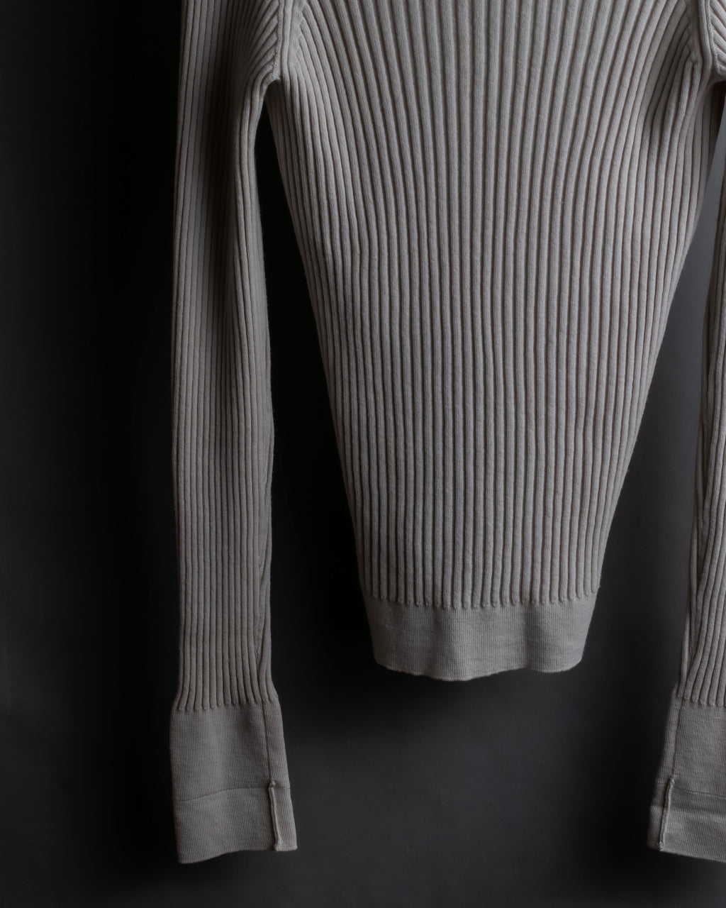 "MAISON MARGIELA" 18AW Ribbed shaped V-neck knit