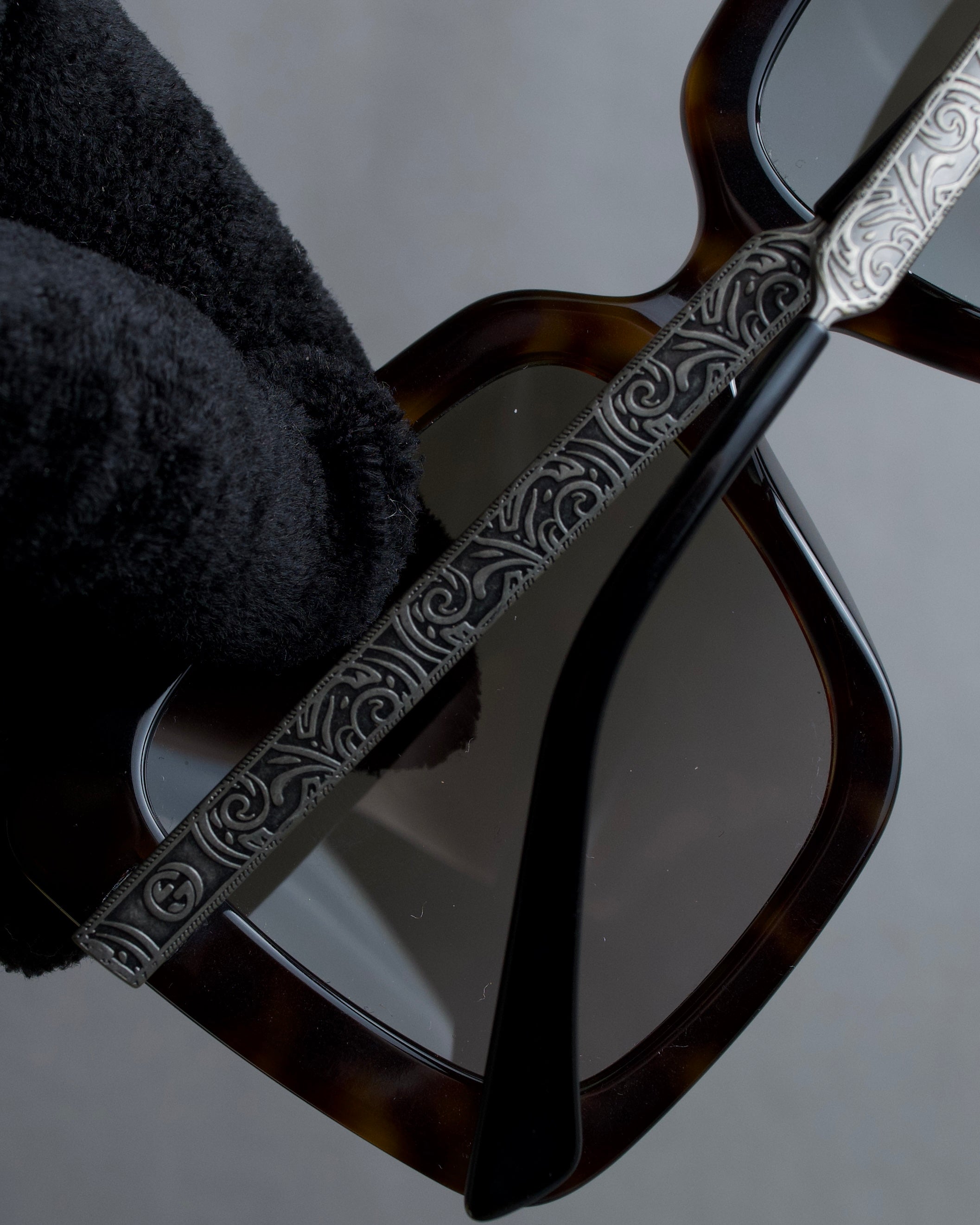 "GUCCI" Oversized square frame sunglasses