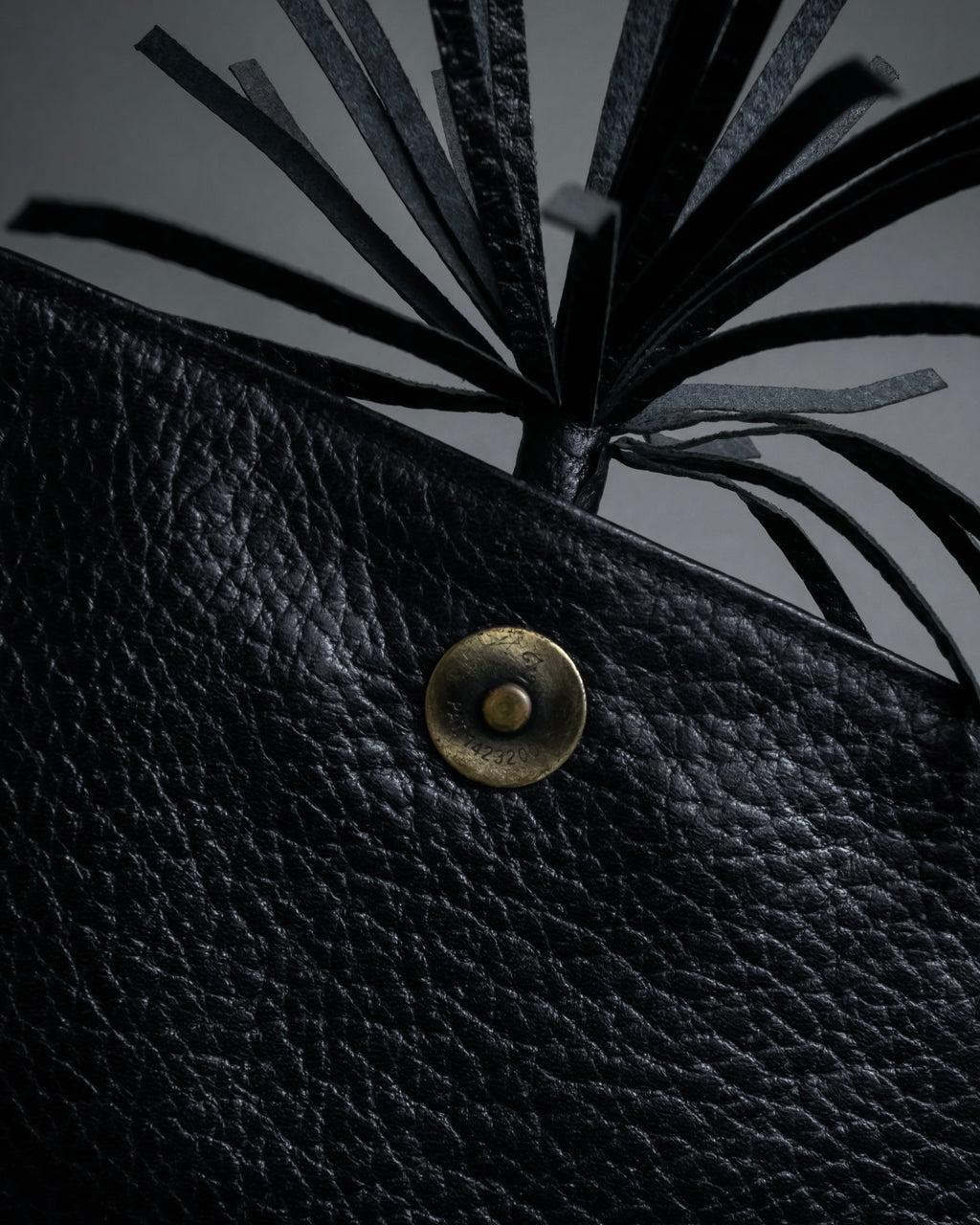 "YVES SAINT LAURENT" 80's-90's Wood toggle design pebbled leather bag