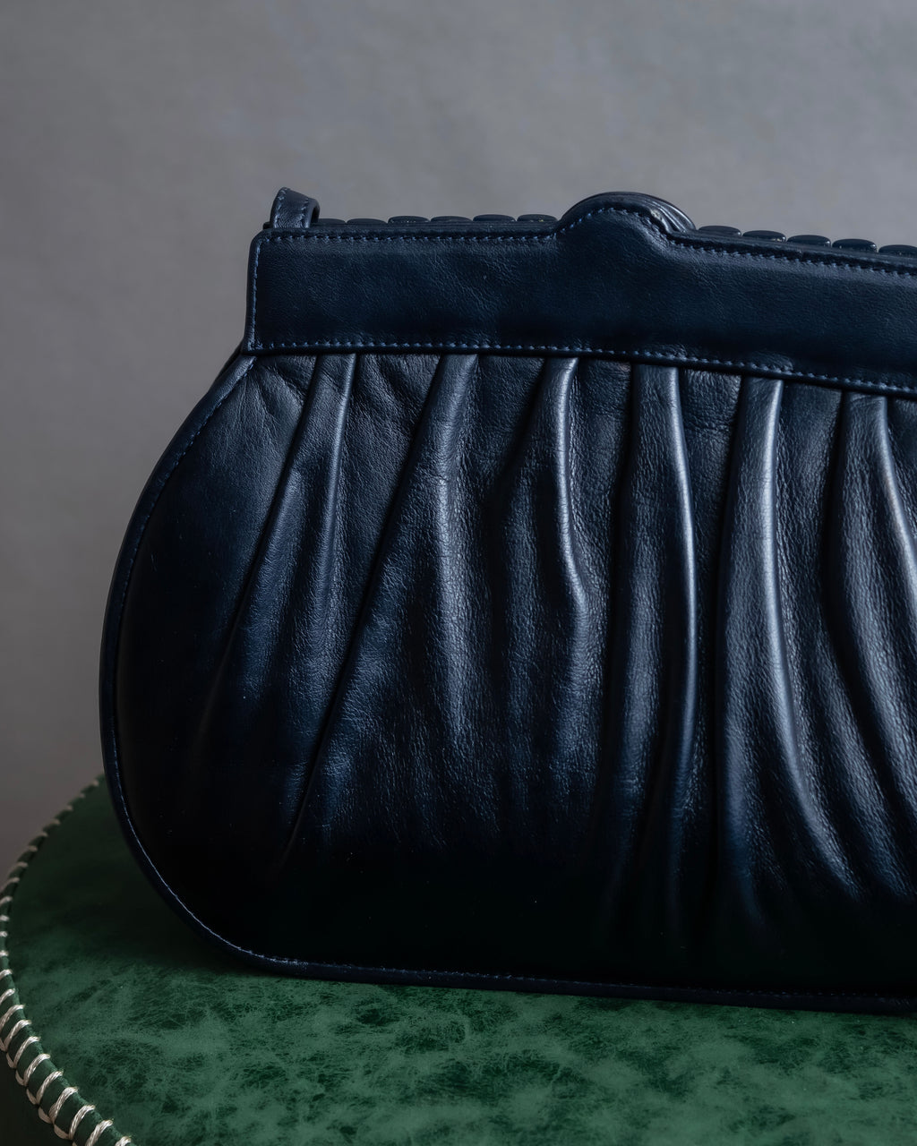 "VALENTINO" Gathered design rounded silhouette shoulder bag