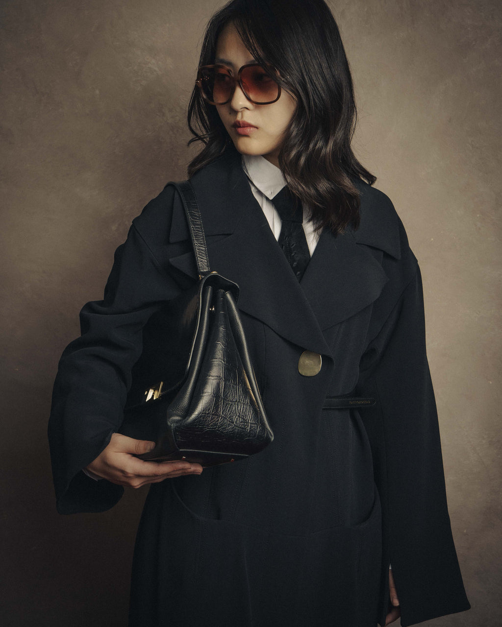 -SPECIAL- “BALENCIAGA” 2013-17 Le dix mixed leather shoulder bag